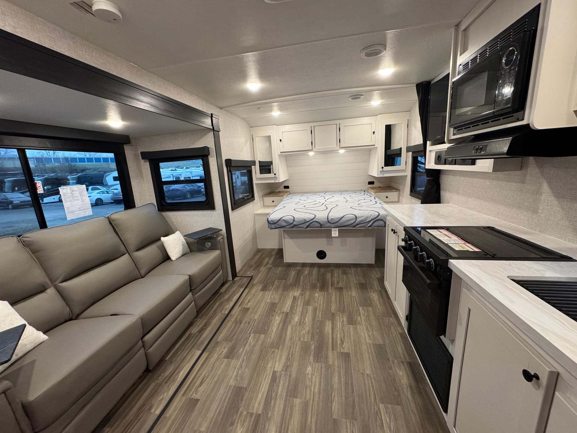 2024 Highland Ridge RV 2024 Highland Ridge RV Range Lite - thumbnail 5