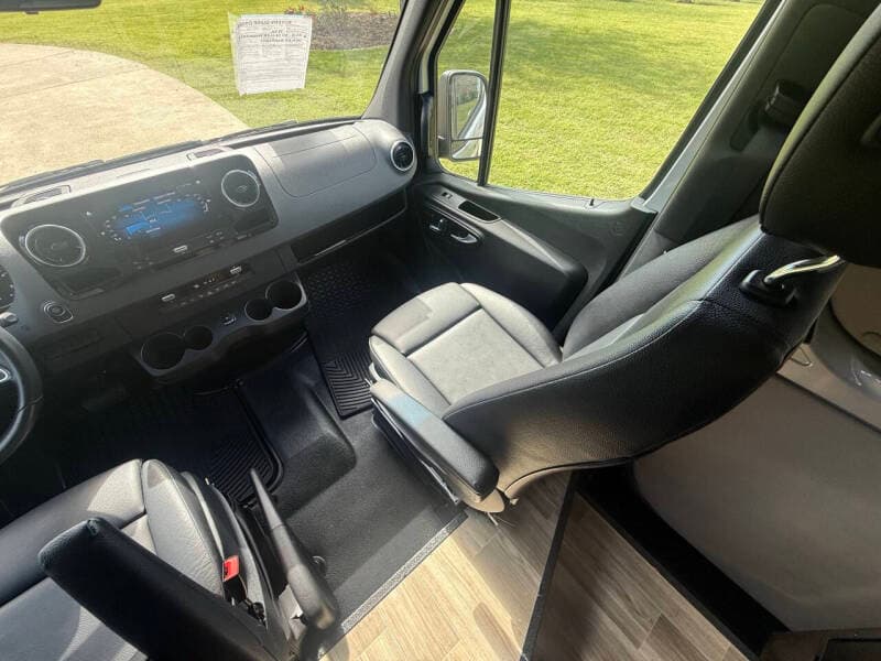2022 Tiffin Motorhomes 2022 Tiffin Motorhomes Cahaba - thumbnail 42
