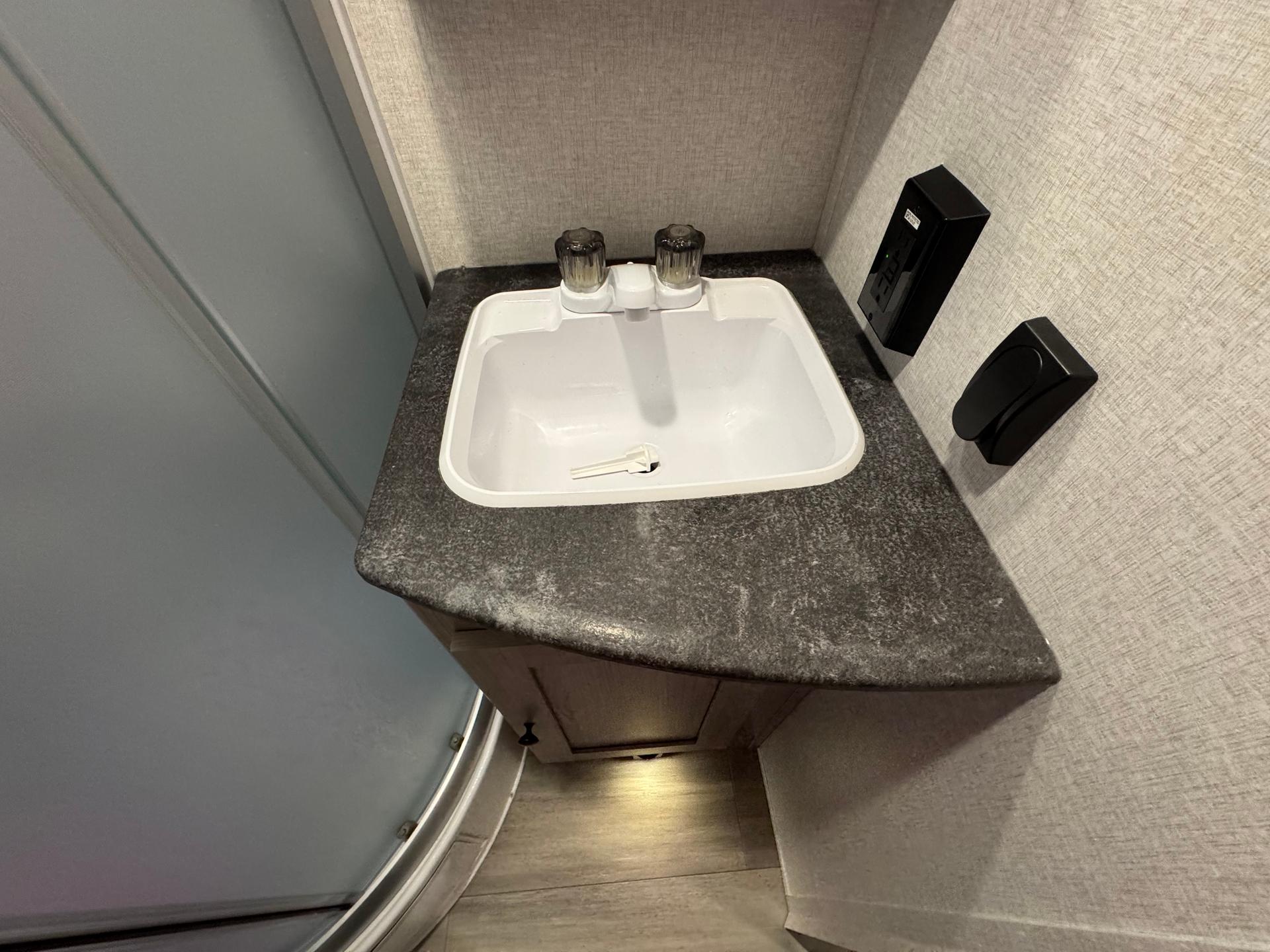 2024 Coachmen 2024 Coachmen Northern Spirit - thumbnail 43
