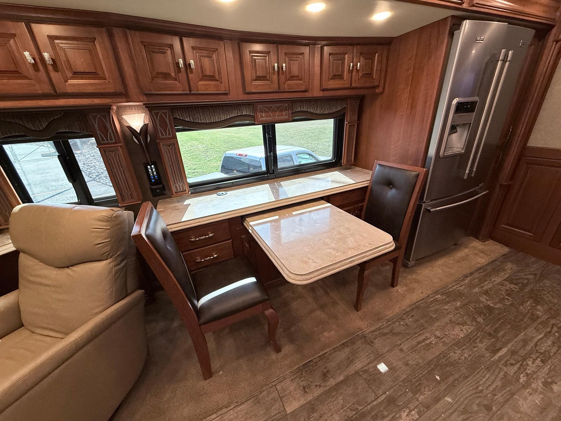 2017 Tiffin Motorhomes 2017 Tiffin Motorhomes Allegro Bus - thumbnail 16