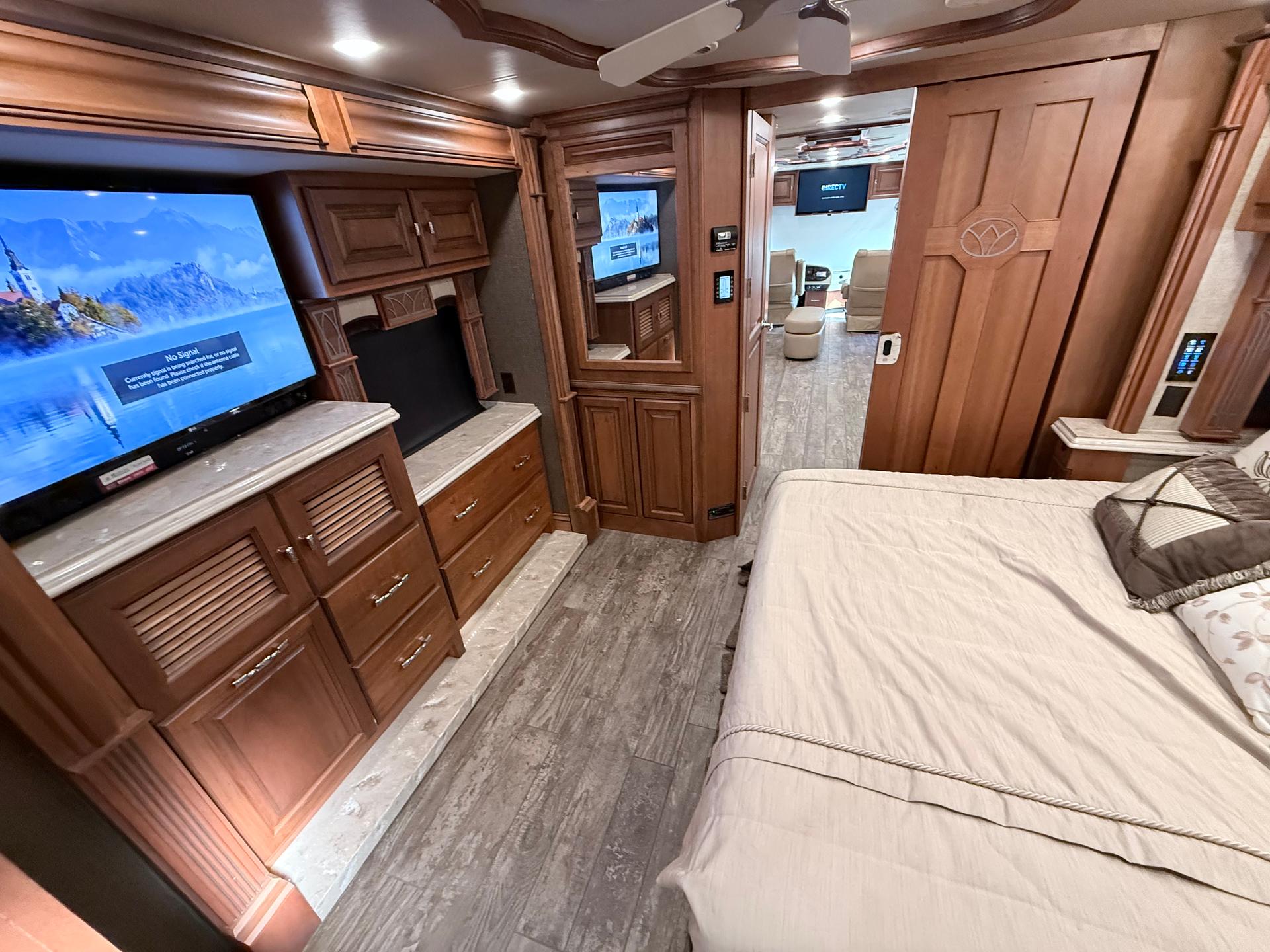 2017 Tiffin Motorhomes 2017 Tiffin Motorhomes Allegro Bus - thumbnail 32