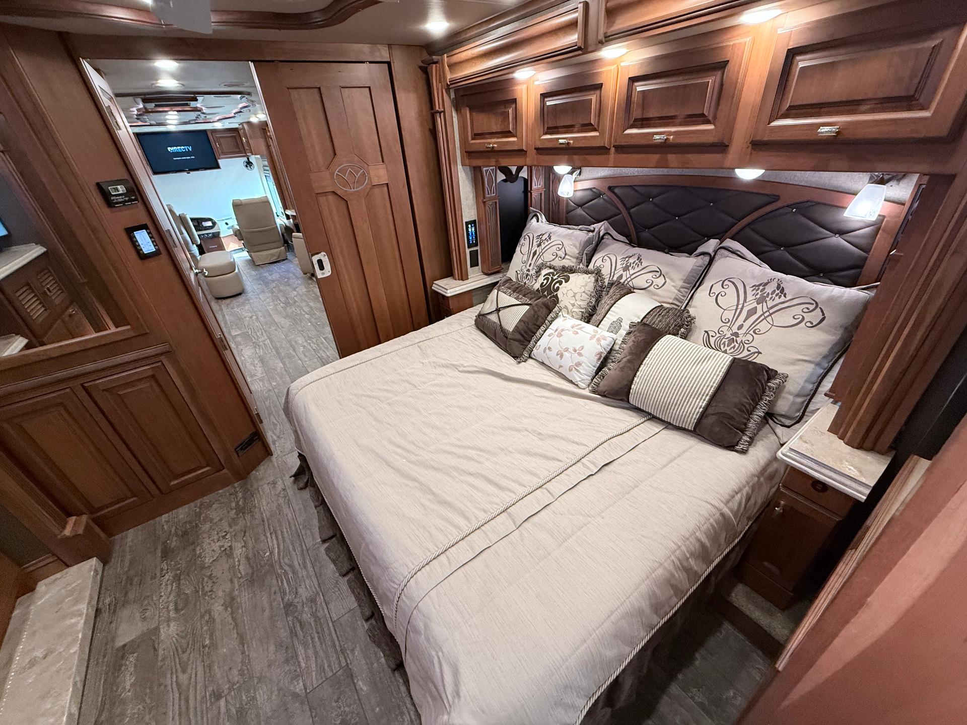2017 Tiffin Motorhomes 2017 Tiffin Motorhomes Allegro Bus - thumbnail 33