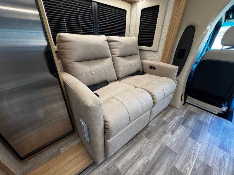 2026 TIFFIN MOTORHOMES 2026 TIFFIN MOTORHOMES Wayfarer - thumbnail 14