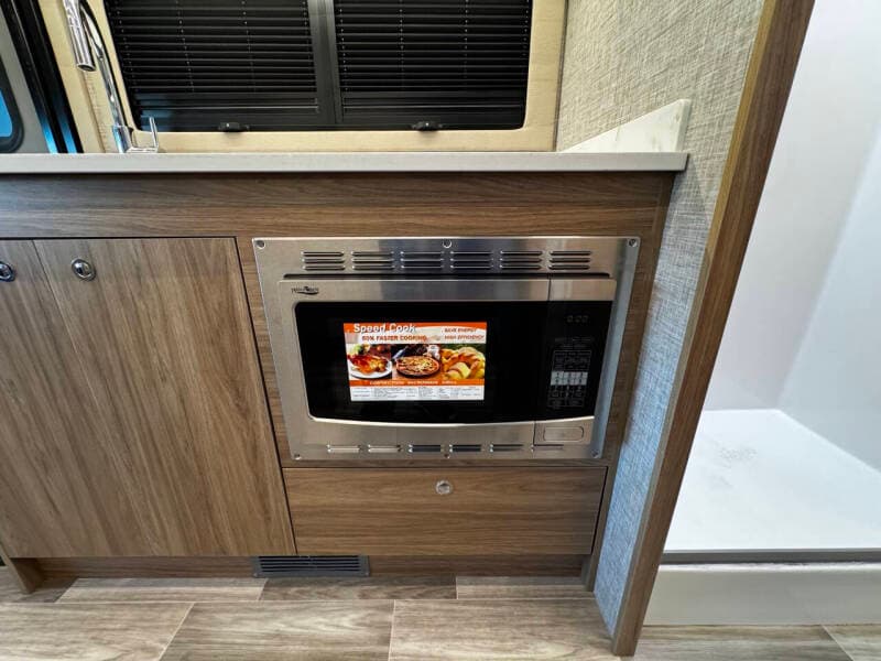2026 TIFFIN MOTORHOMES 2026 TIFFIN MOTORHOMES Wayfarer - thumbnail 21