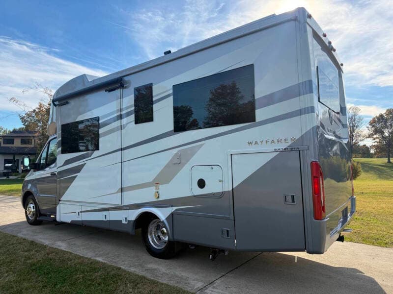 2026 Tiffin Motorhomes 2026 Tiffin Motorhomes Wayfarer - thumbnail 8
