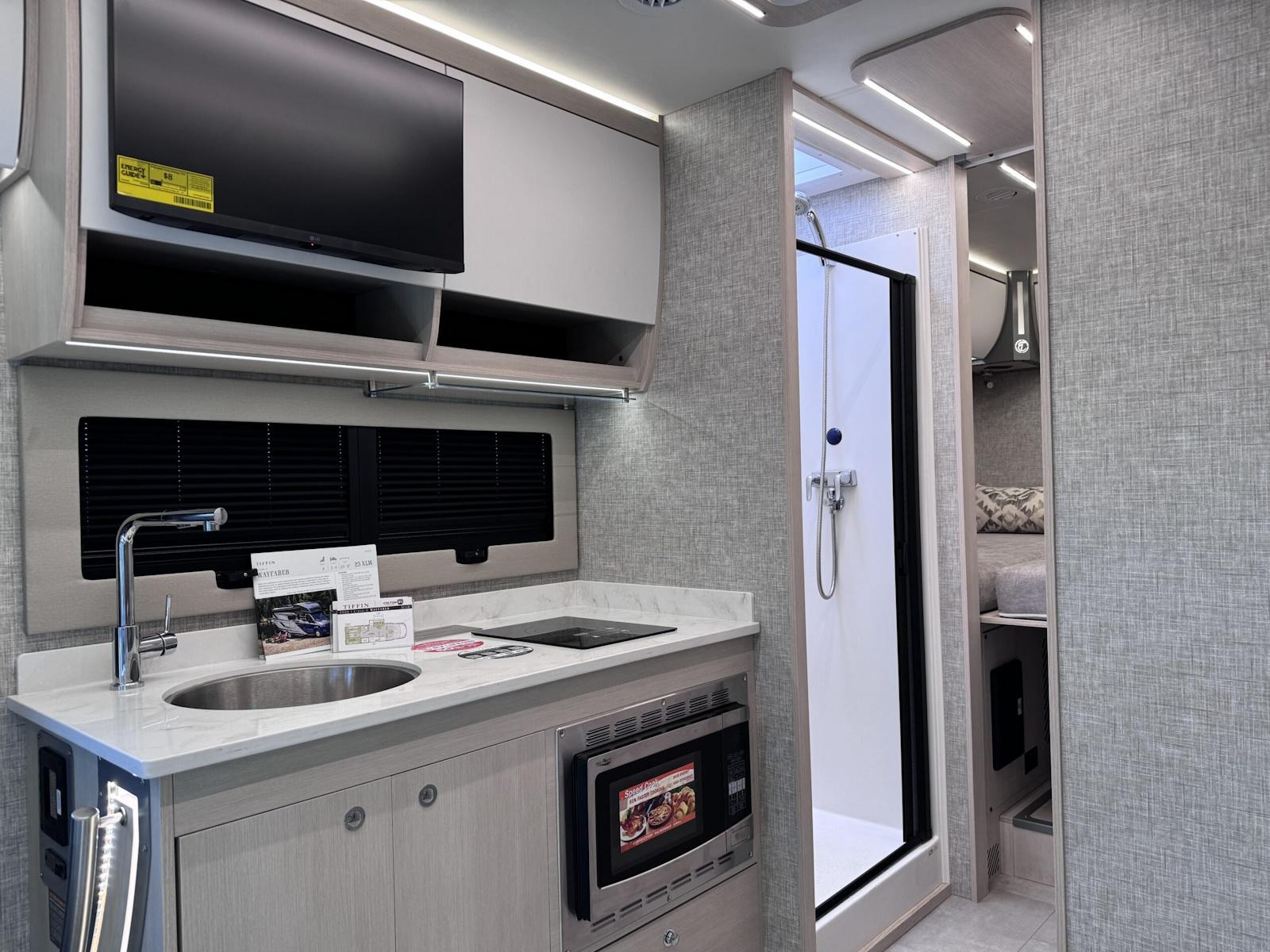 2026 Tiffin Motorhomes 2026 Tiffin Motorhomes Wayfarer - thumbnail 10