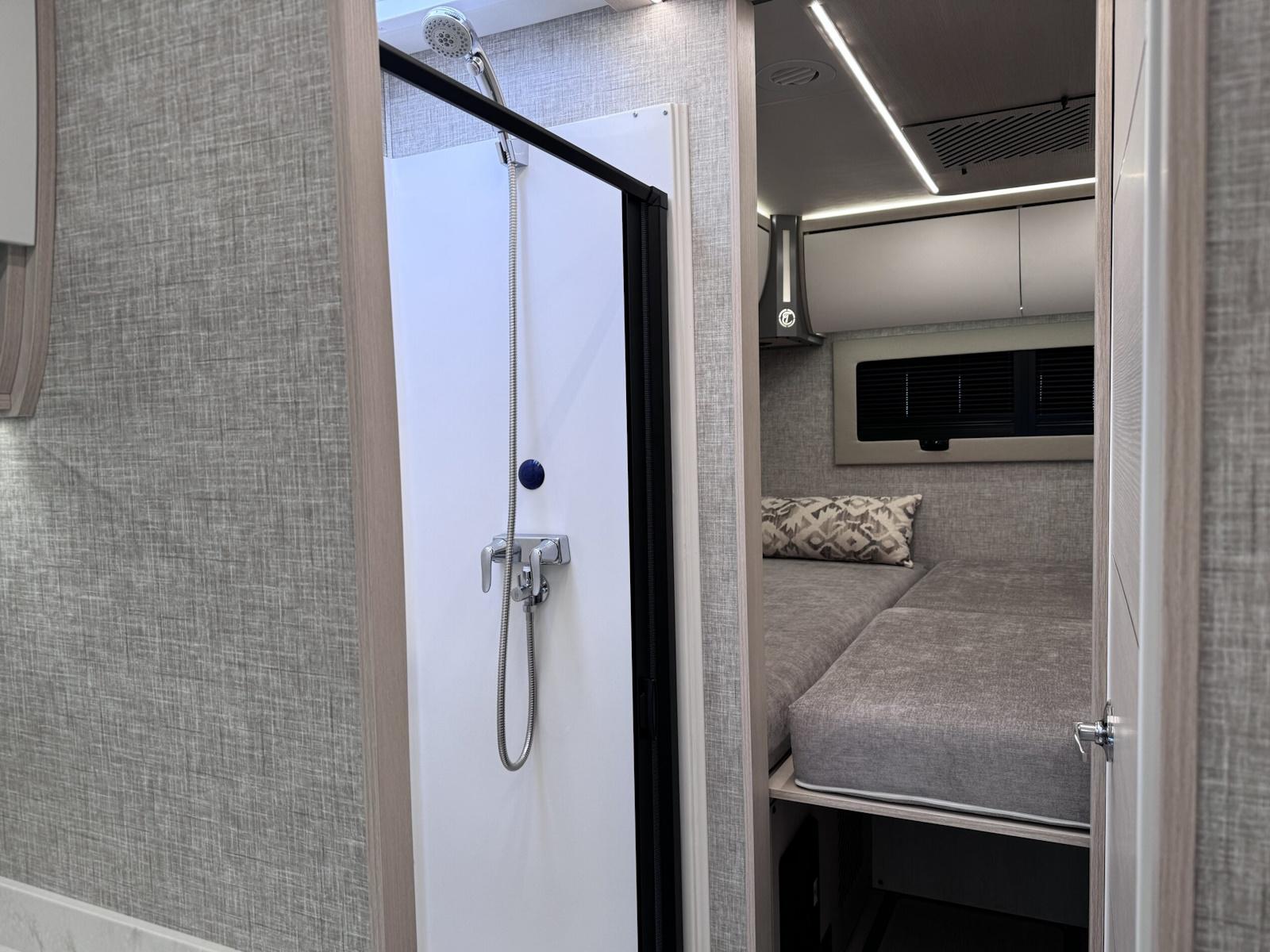 2026 Tiffin Motorhomes 2026 Tiffin Motorhomes Wayfarer - thumbnail 14