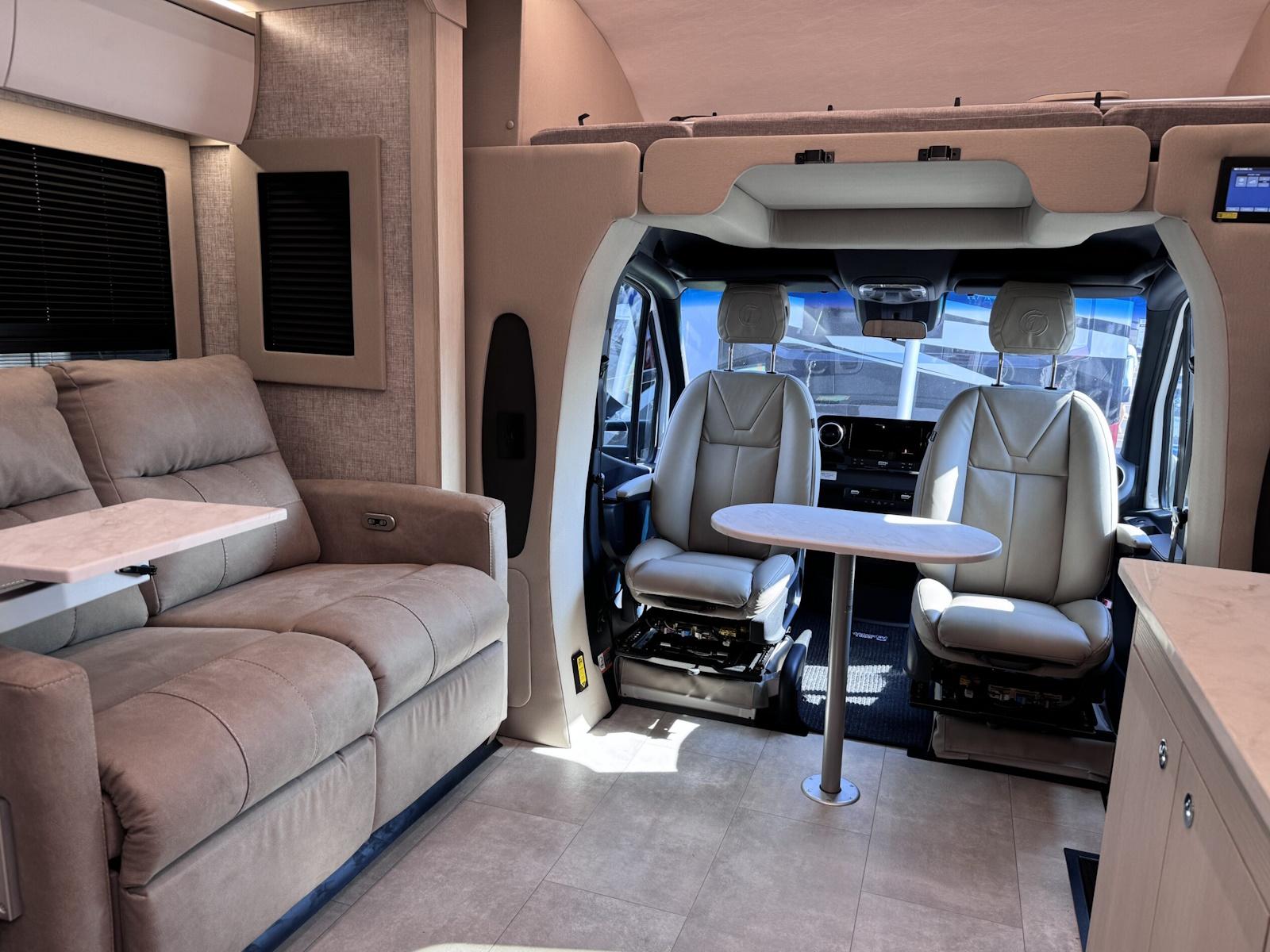 2026 Tiffin Motorhomes 2026 Tiffin Motorhomes Wayfarer - thumbnail 17