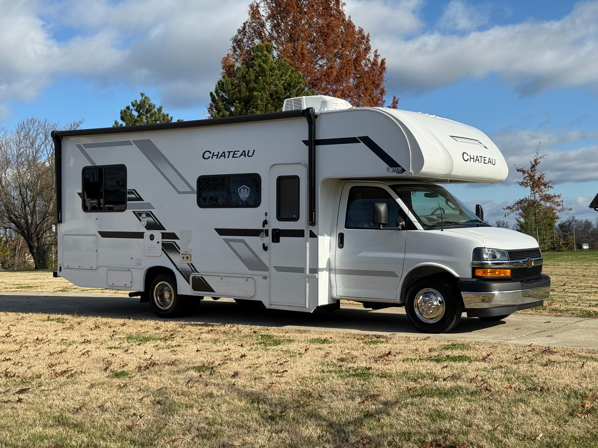 2026 Thor Motor Coach Chateau 25Z