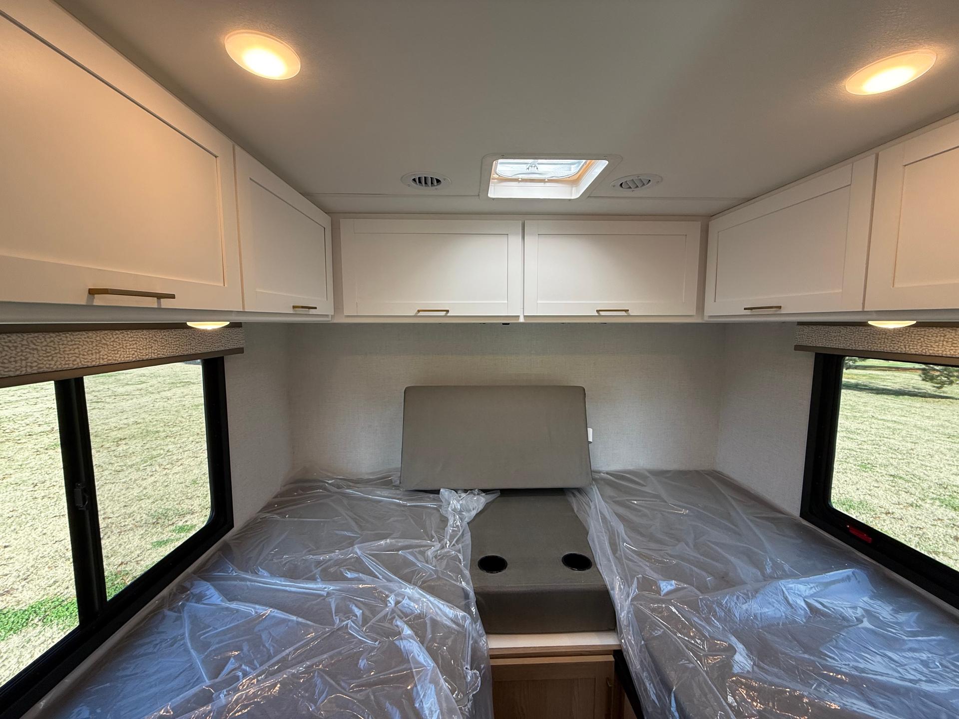 2026 Thor Motor Coach 2026 Thor Motor Coach Chateau - thumbnail 30