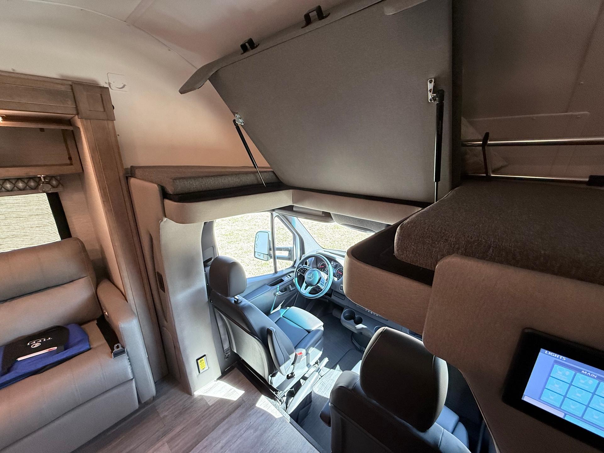 2023 Tiffin Motorhomes 2023 Tiffin Motorhomes Wayfarer - thumbnail 12