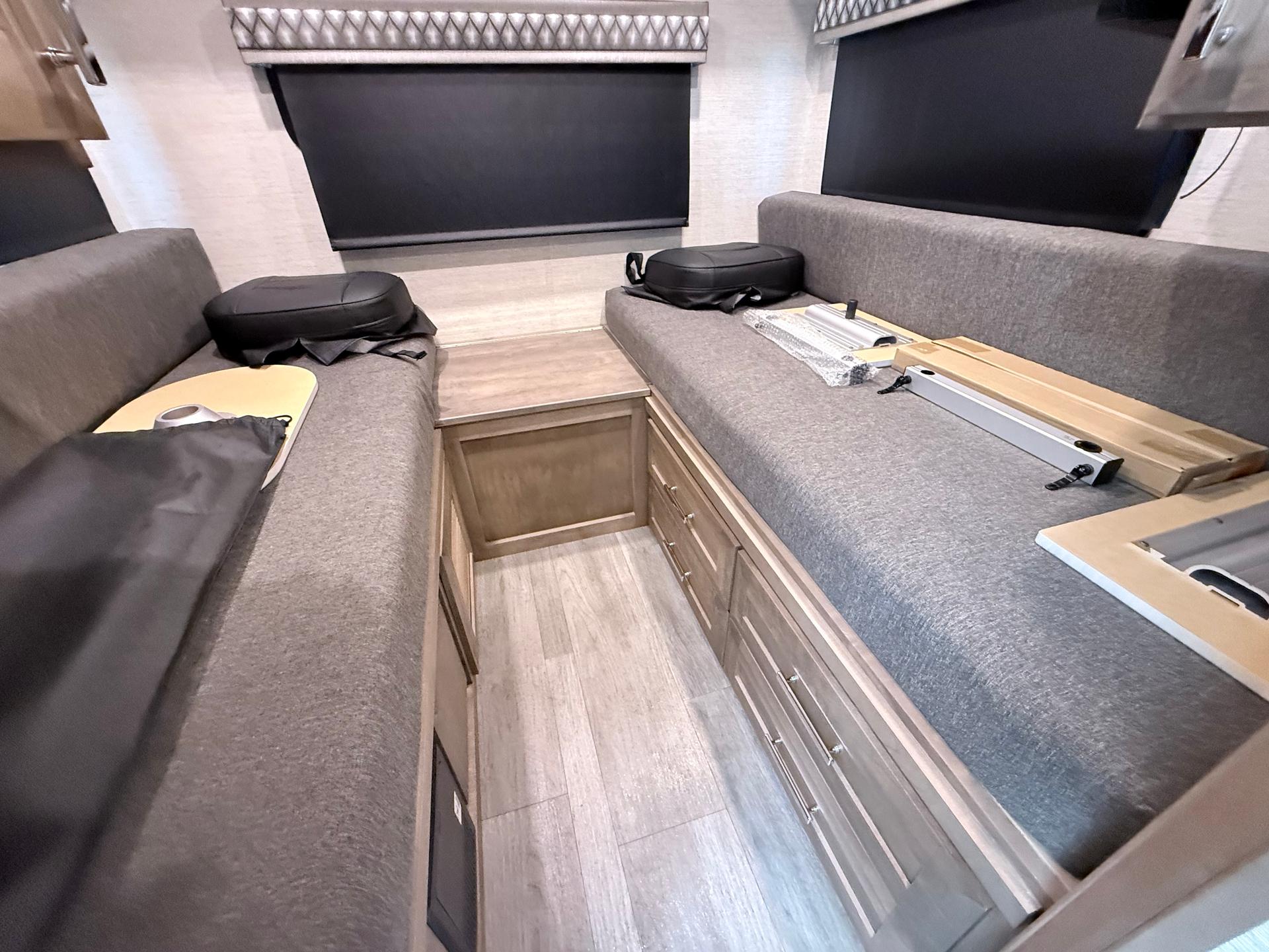 2023 Tiffin Motorhomes 2023 Tiffin Motorhomes Wayfarer - thumbnail 23