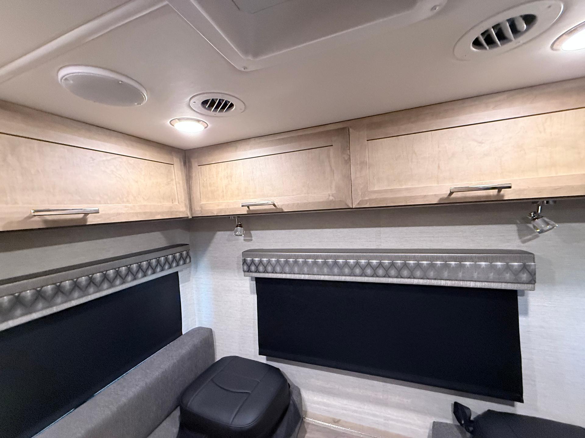2023 Tiffin Motorhomes 2023 Tiffin Motorhomes Wayfarer - thumbnail 32