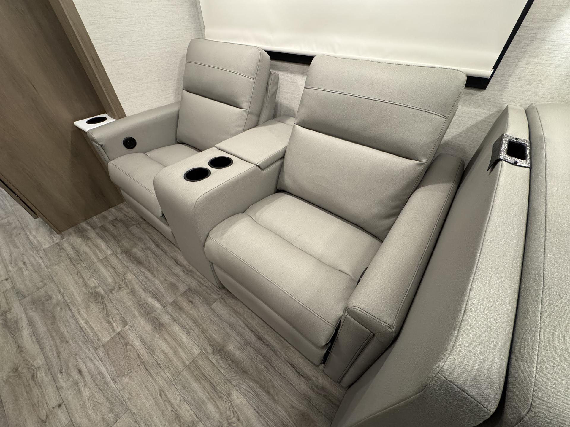 2026 Thor Motor Coach 2026 Thor Motor Coach Indigo - thumbnail 13