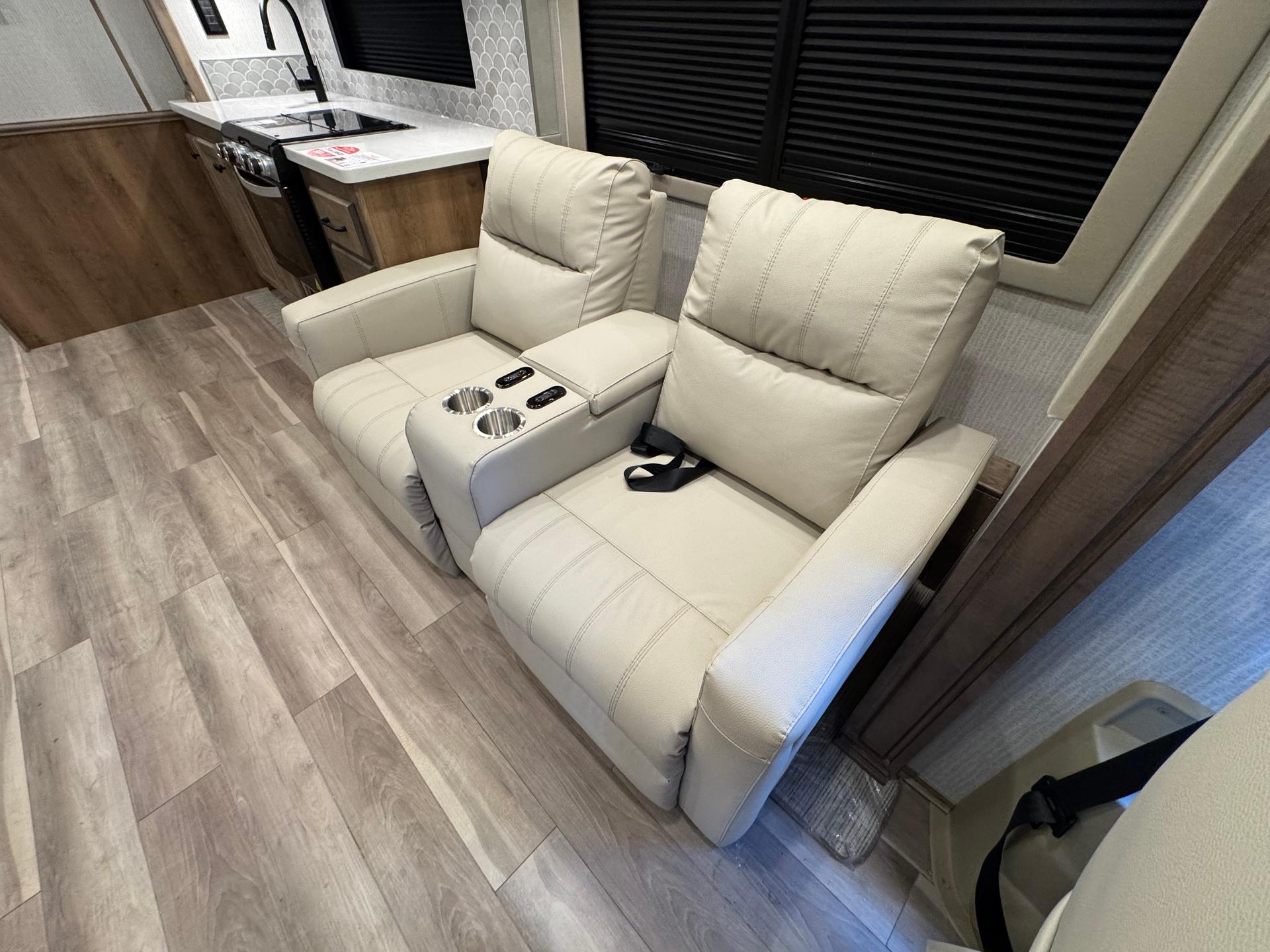 2026 Tiffin Motorhomes 2026 Tiffin Motorhomes Byway - thumbnail 11