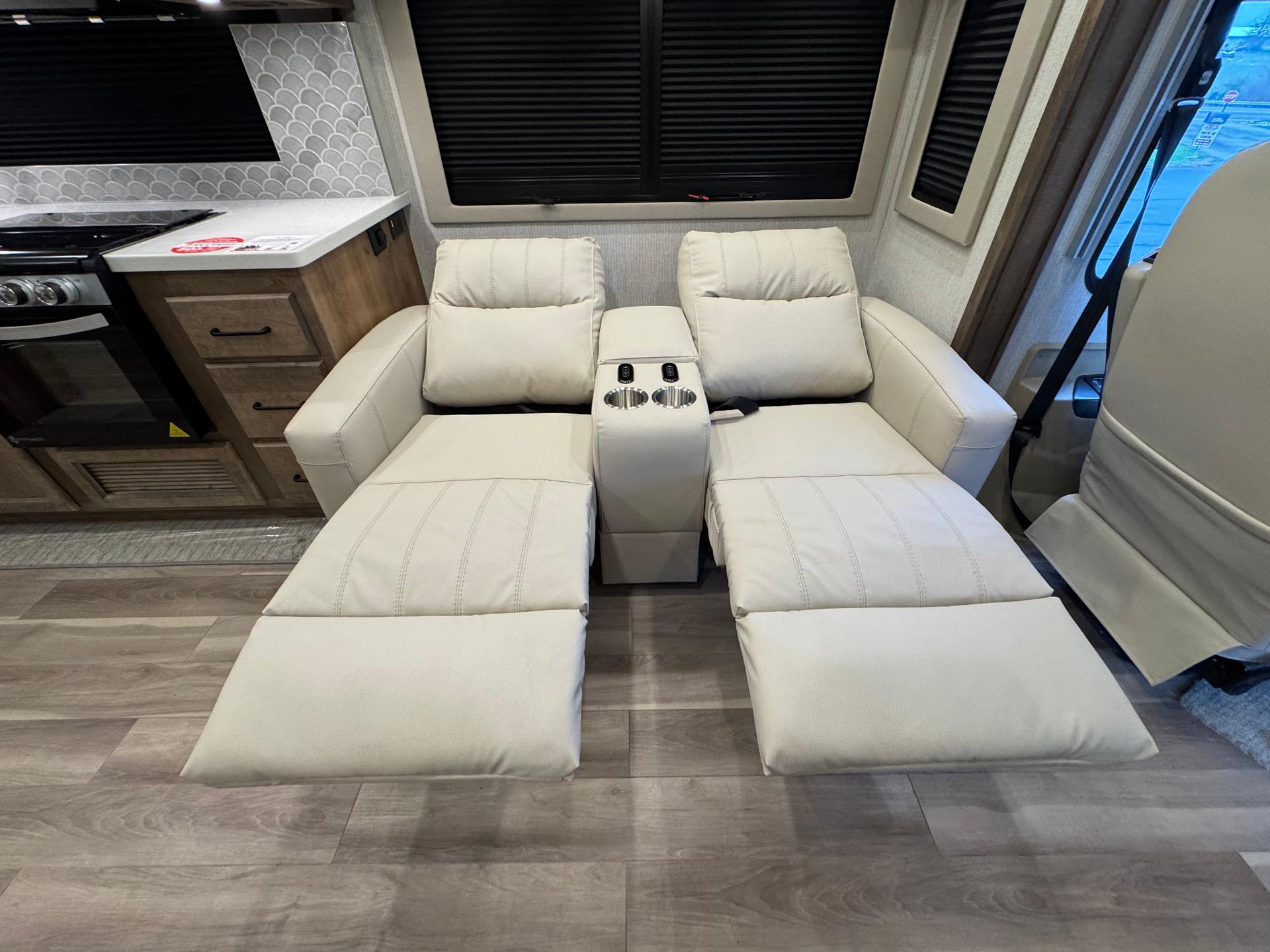 2026 Tiffin Motorhomes 2026 Tiffin Motorhomes Byway - thumbnail 15
