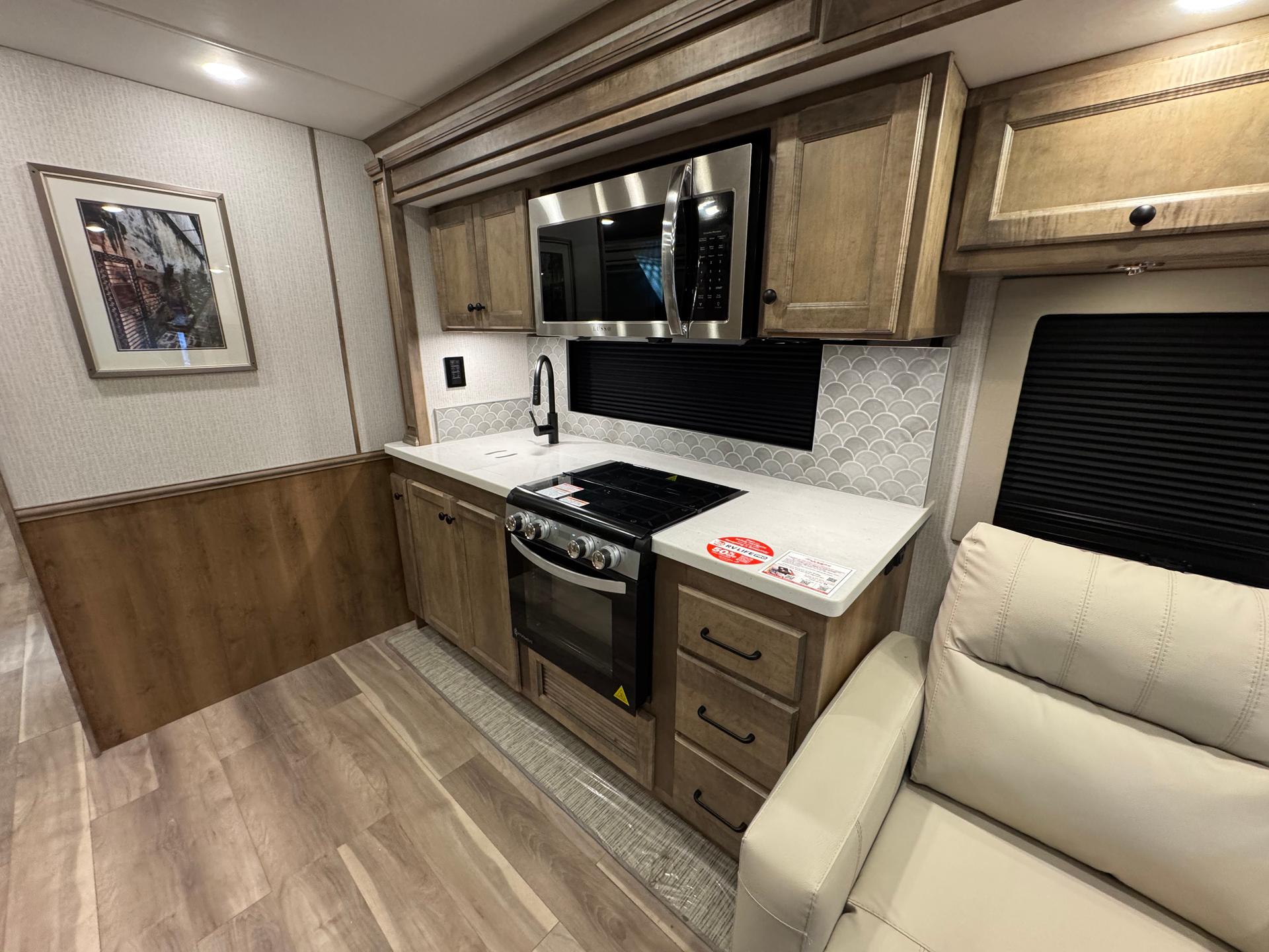 2026 Tiffin Motorhomes 2026 Tiffin Motorhomes Byway - thumbnail 16