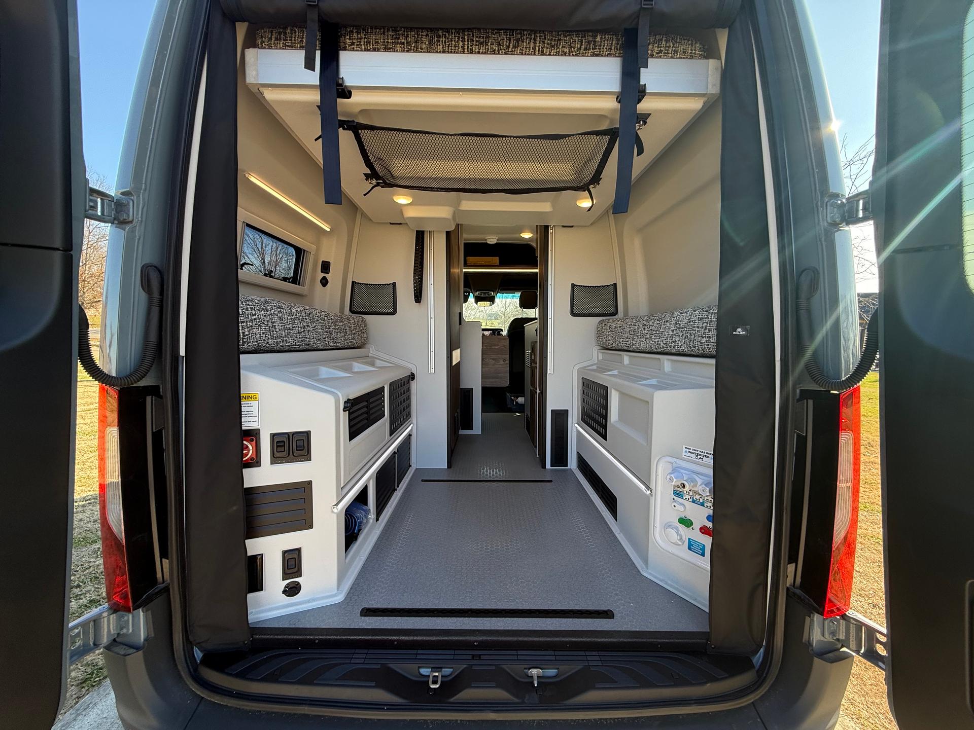 2026 Tiffin Motorhomes 2026 Tiffin Motorhomes Adventure Van - thumbnail 7