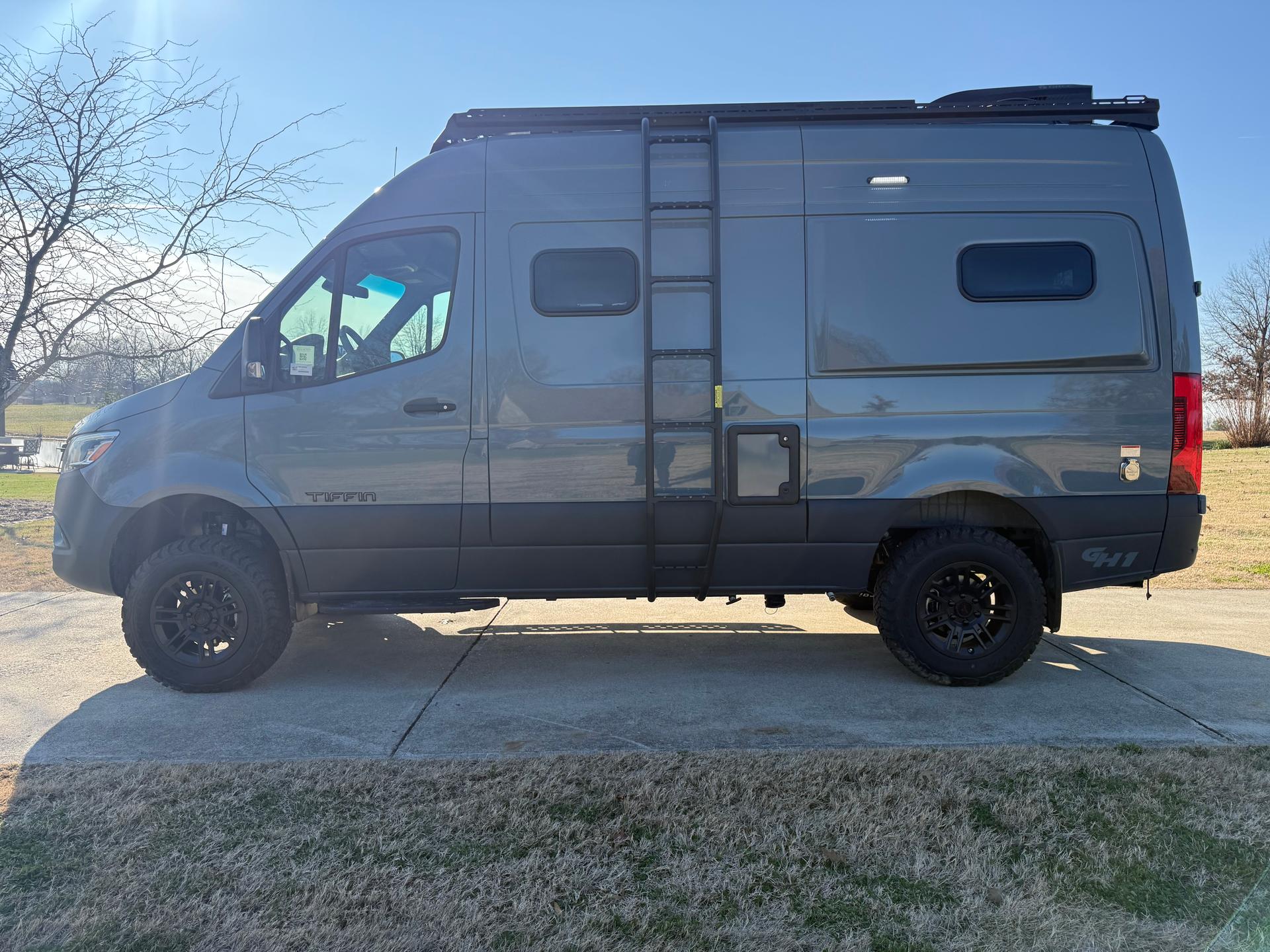 2026 Tiffin Motorhomes 2026 Tiffin Motorhomes Adventure Van - thumbnail 10