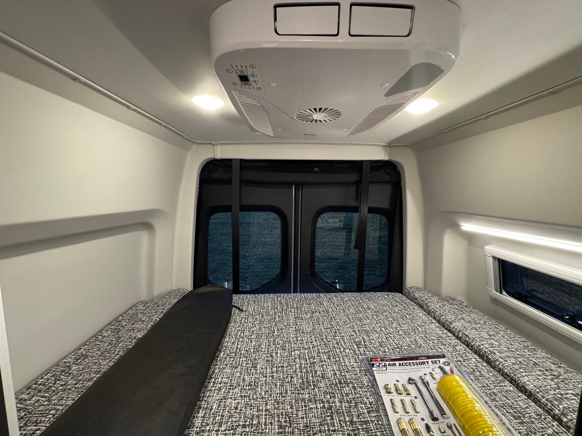 2026 Tiffin Motorhomes 2026 Tiffin Motorhomes Adventure Van - thumbnail 39