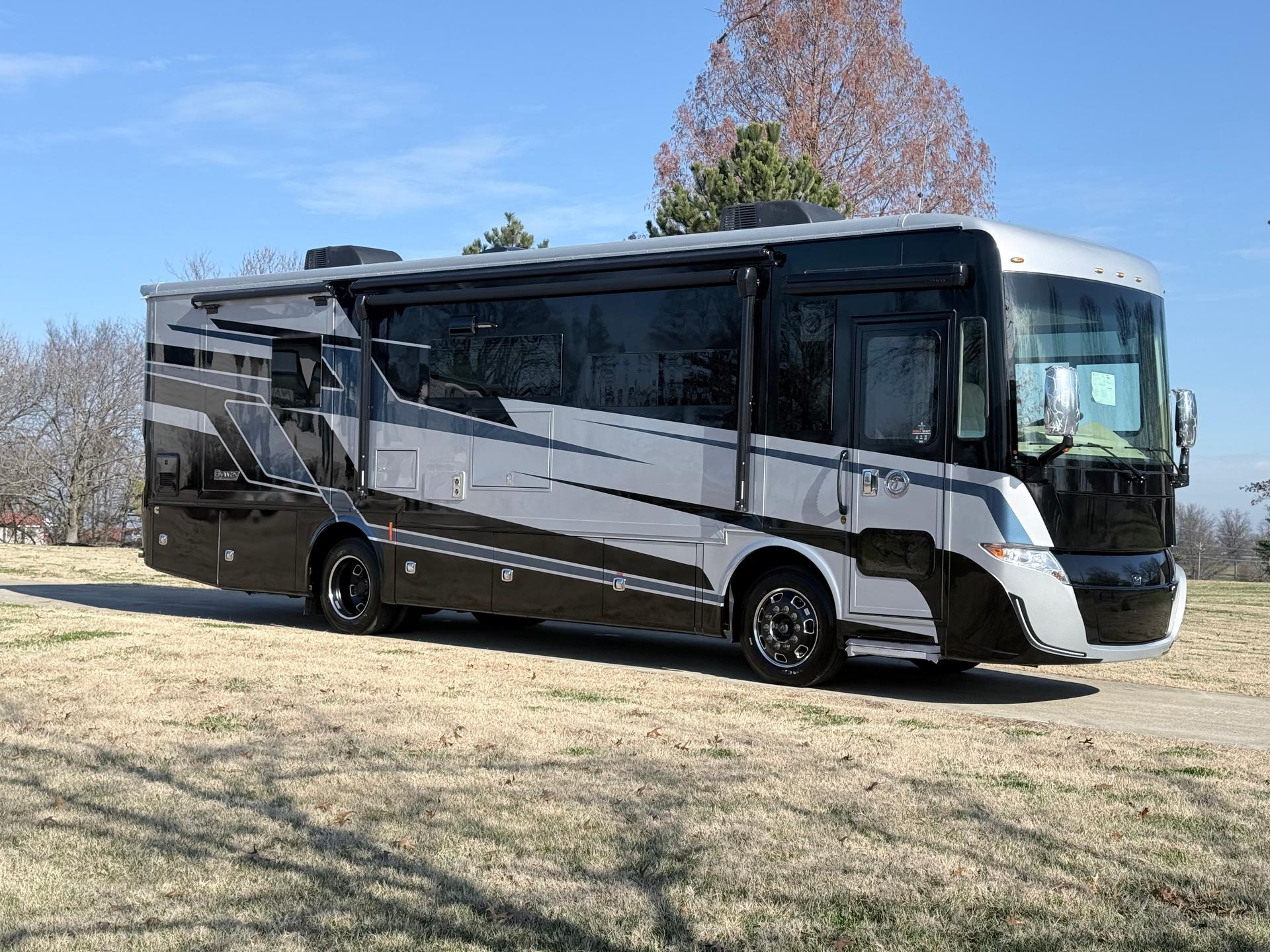 2026 Tiffin Motorhomes Byway 33FL