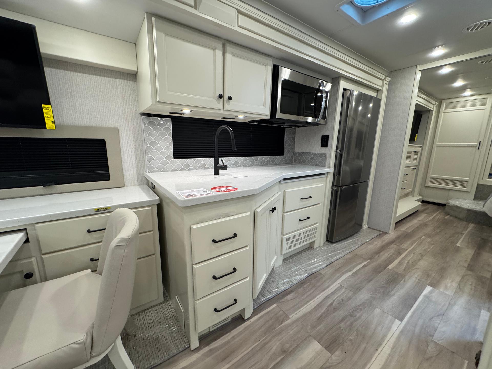 2026 Tiffin Motorhomes 2026 Tiffin Motorhomes Byway - thumbnail 36