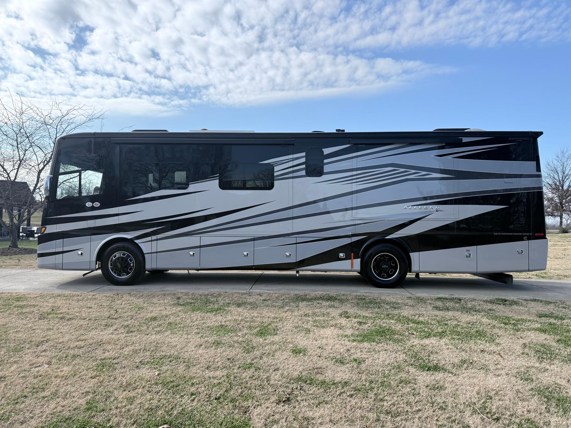 2026 Tiffin Motorhomes 2026 Tiffin Motorhomes Allegro Red - thumbnail 8