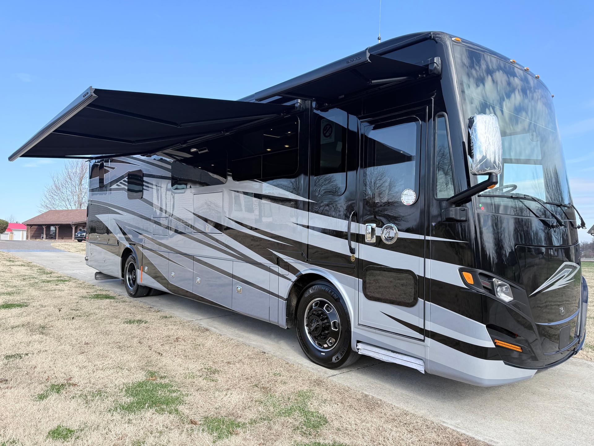 2026 Tiffin Motorhomes 2026 Tiffin Motorhomes Allegro Red - thumbnail 12