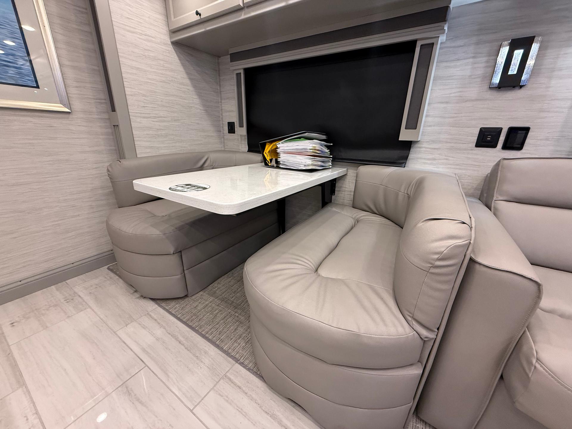 2026 Tiffin Motorhomes 2026 Tiffin Motorhomes Allegro Red - thumbnail 28