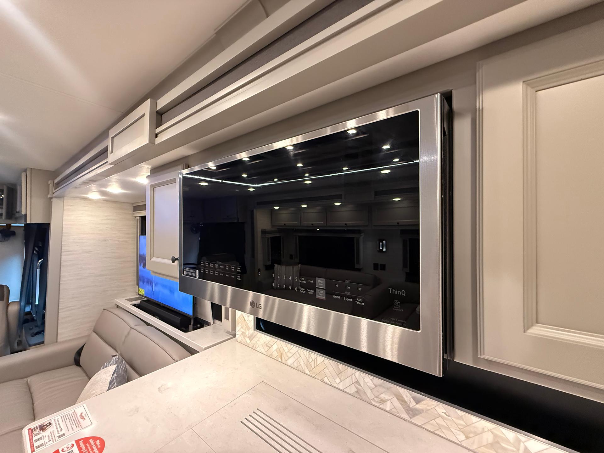2026 Tiffin Motorhomes 2026 Tiffin Motorhomes Allegro Red - thumbnail 34