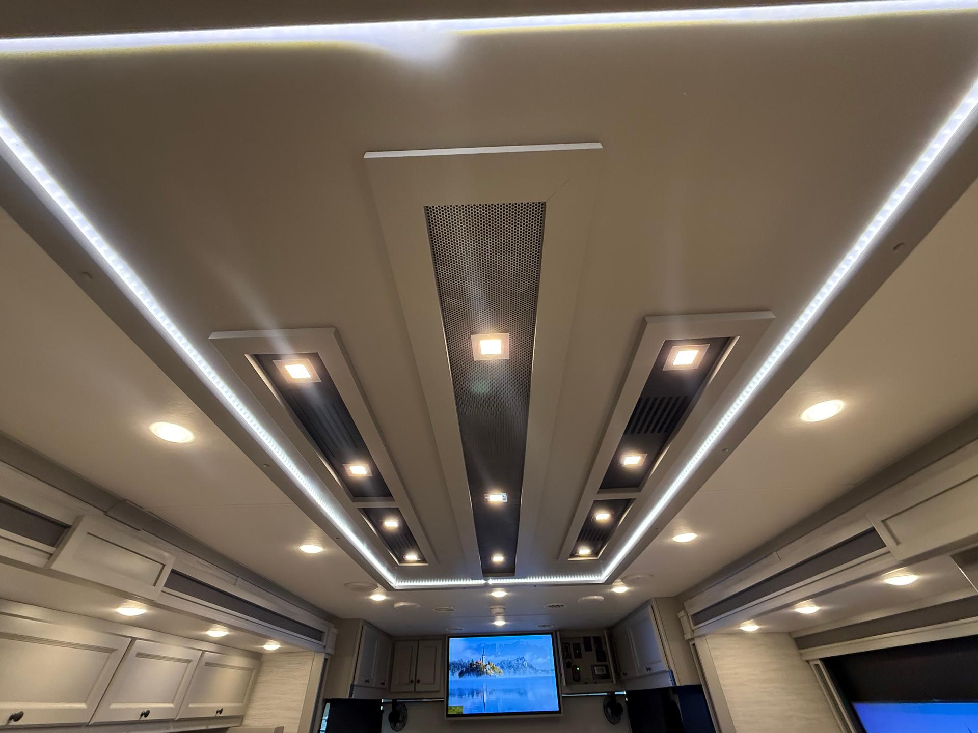 2026 Tiffin Motorhomes 2026 Tiffin Motorhomes Allegro Red - thumbnail 37