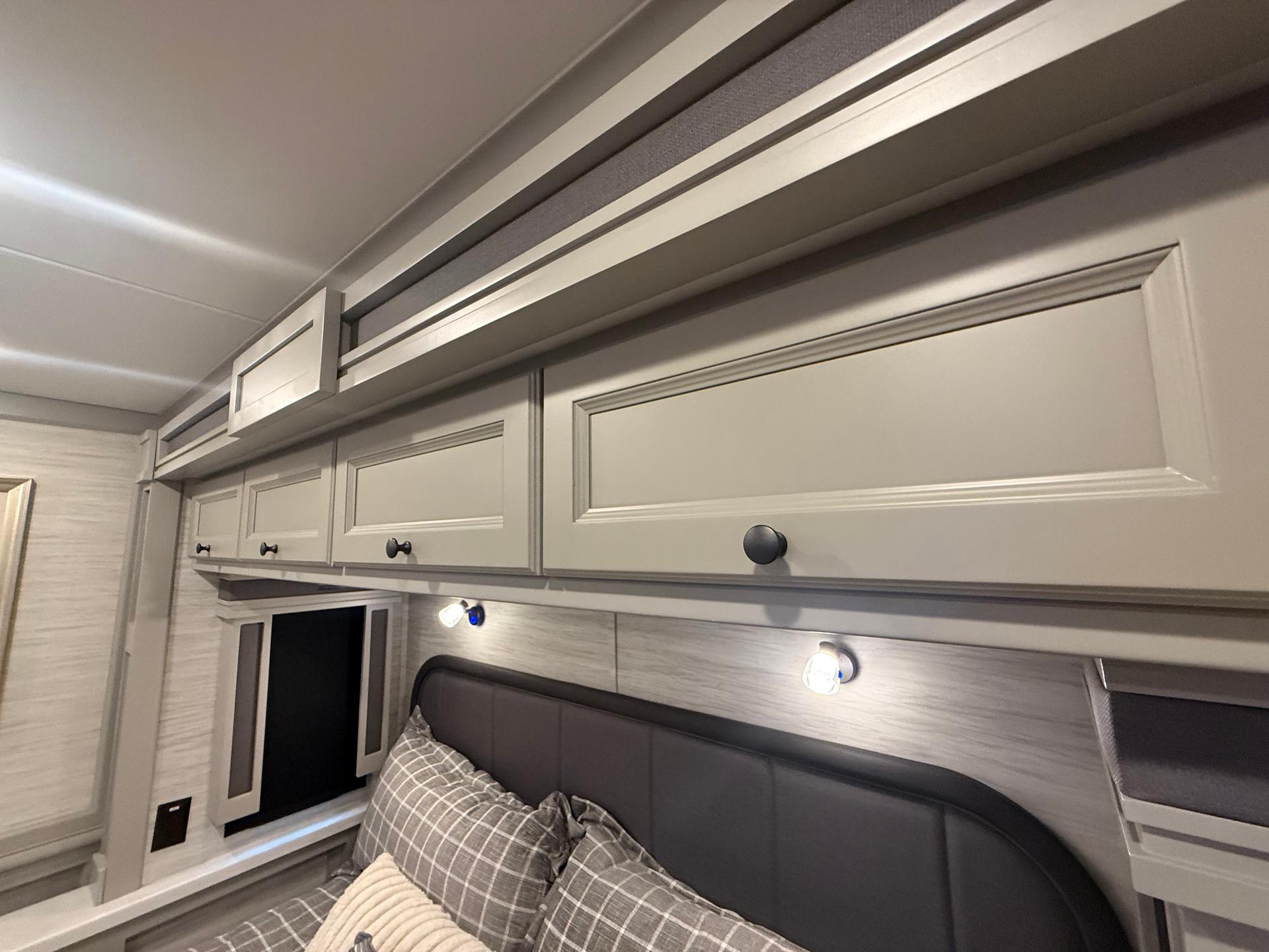 2026 Tiffin Motorhomes 2026 Tiffin Motorhomes Allegro Red - thumbnail 52