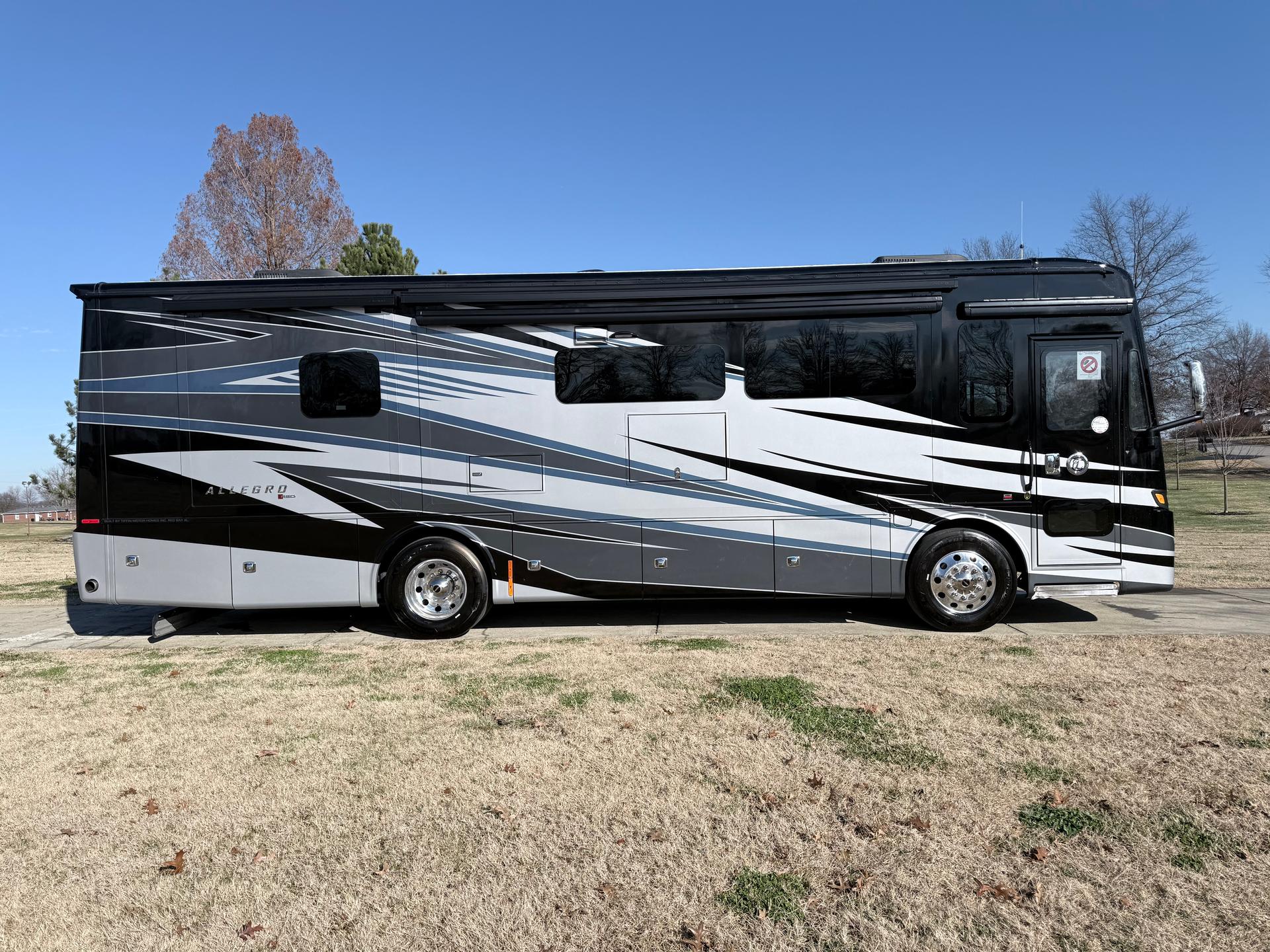 2026 Tiffin Motorhomes 2026 Tiffin Motorhomes Allegro Red - thumbnail 5