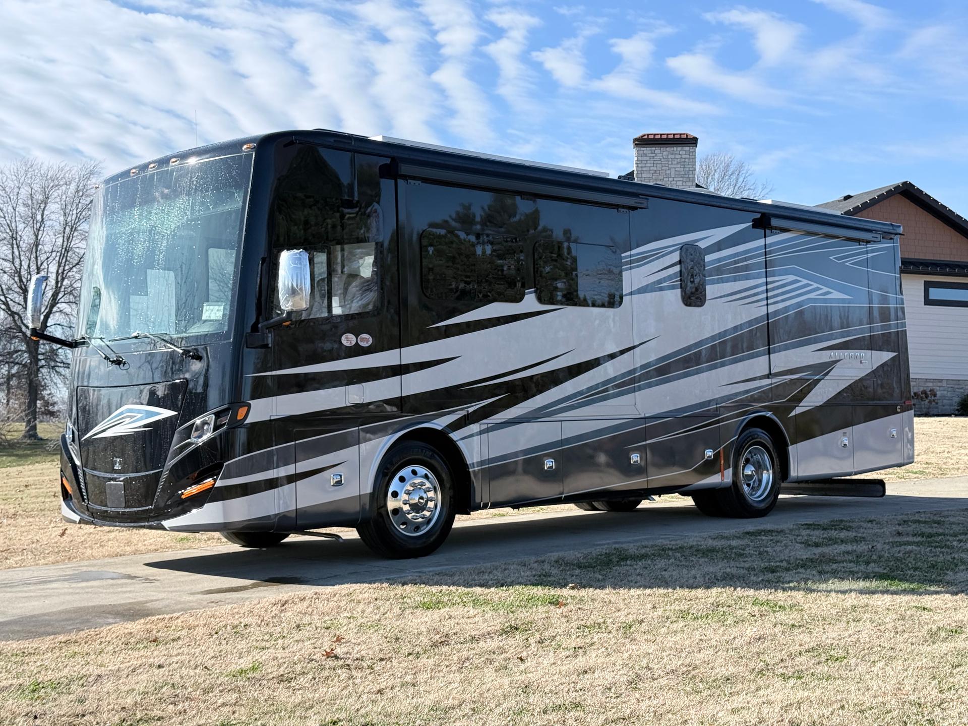 2026 Tiffin Motorhomes 2026 Tiffin Motorhomes Allegro Red - thumbnail 10