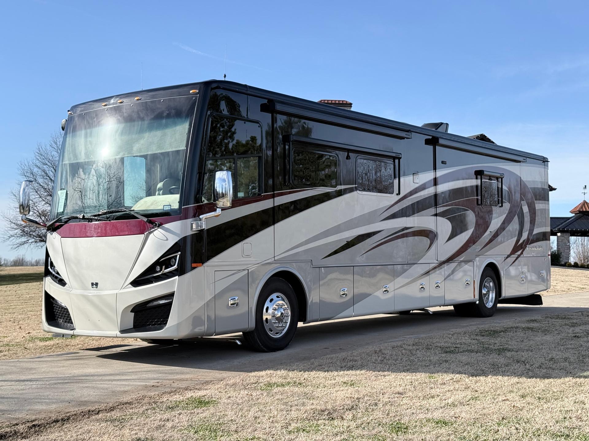 2020 Tiffin Motorhomes 2020 Tiffin Motorhomes Phaeton - thumbnail 7