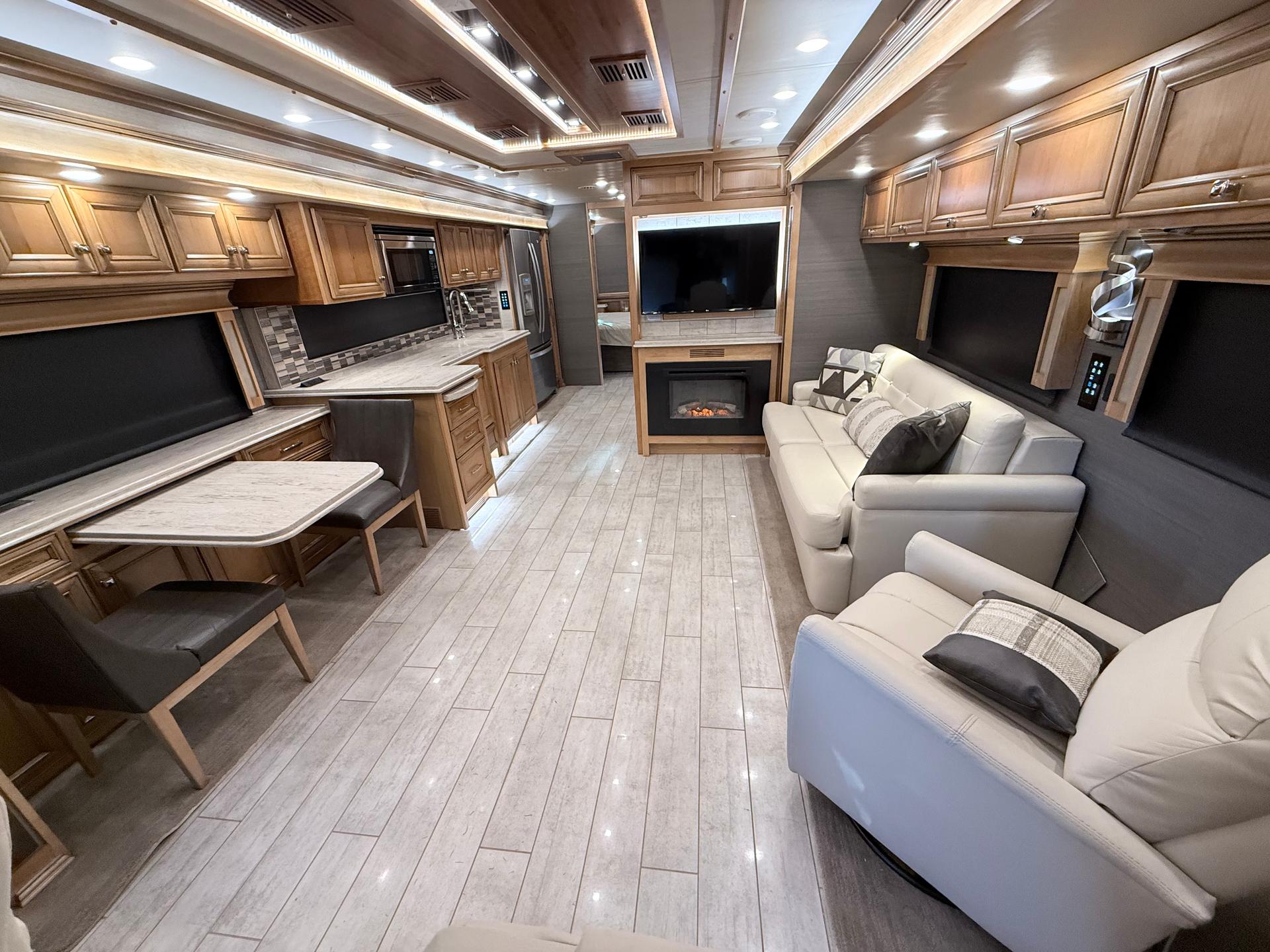 2020 Tiffin Motorhomes 2020 Tiffin Motorhomes Phaeton - thumbnail 10