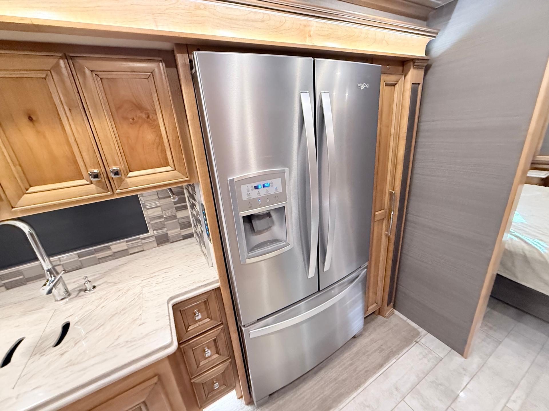 2020 Tiffin Motorhomes 2020 Tiffin Motorhomes Phaeton - thumbnail 19