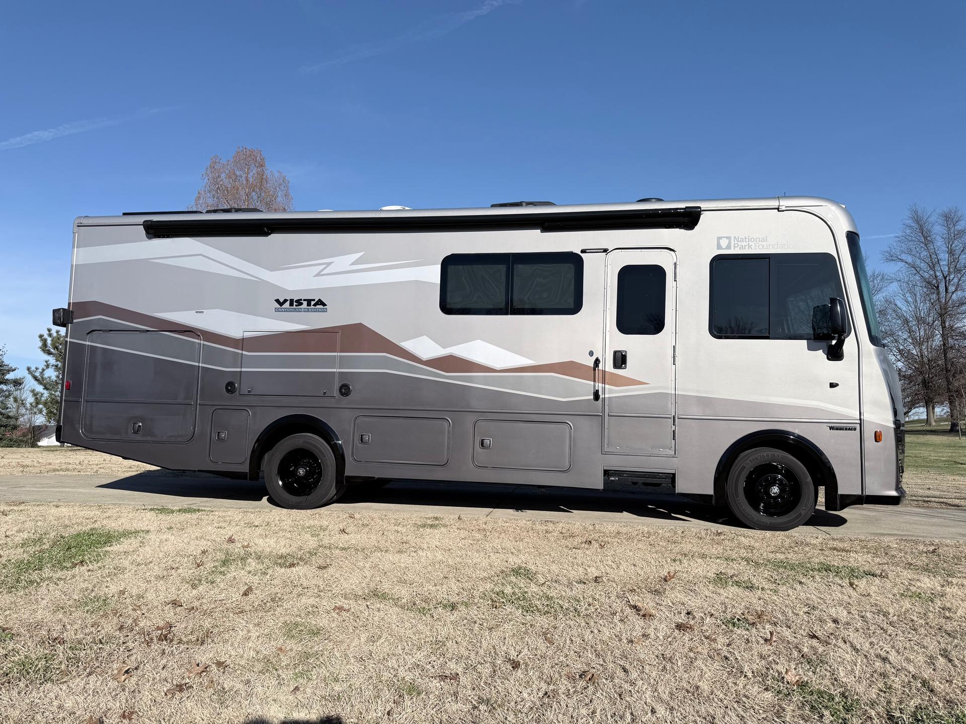 2024 Winnebago 2024 Winnebago Vista NPF - thumbnail 3