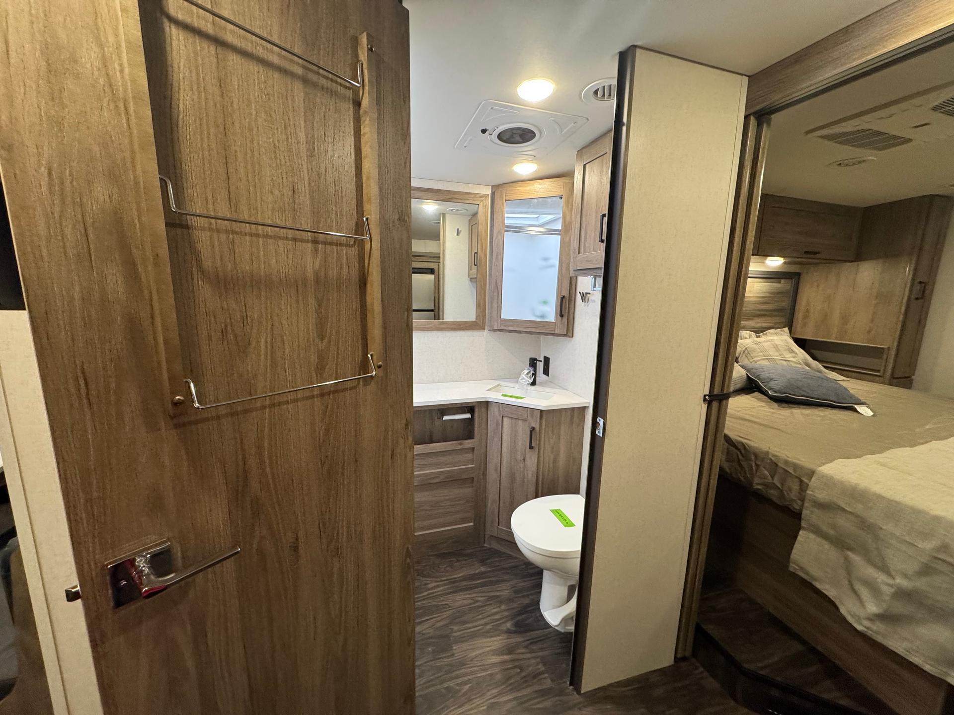 2024 Winnebago 2024 Winnebago Vista NPF - thumbnail 48