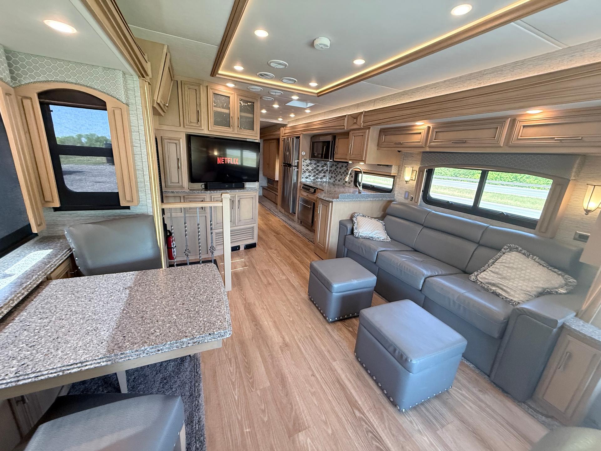2019 Newmar 2019 Newmar Canyon Star - thumbnail 12