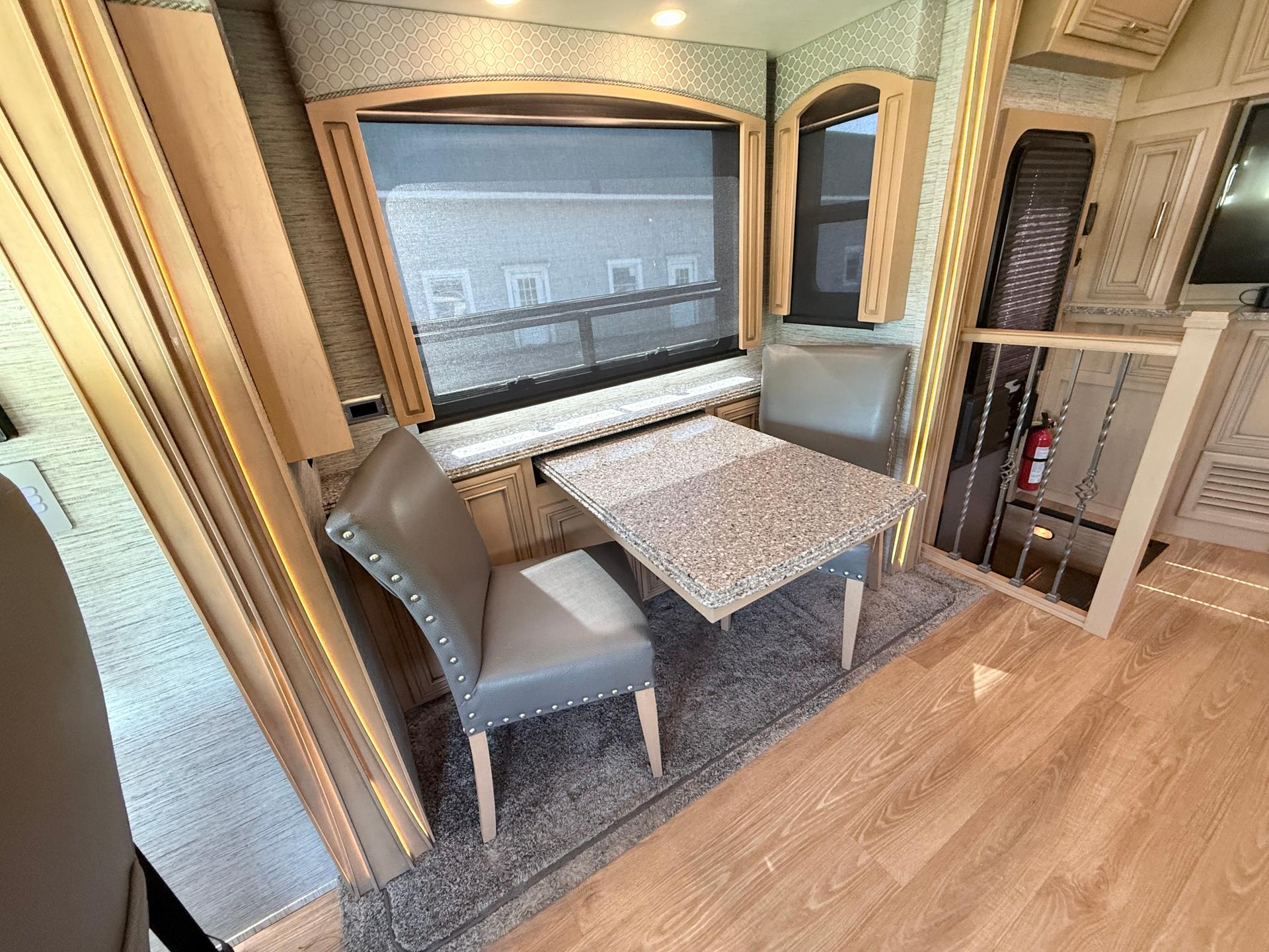 2019 Newmar 2019 Newmar Canyon Star - thumbnail 14