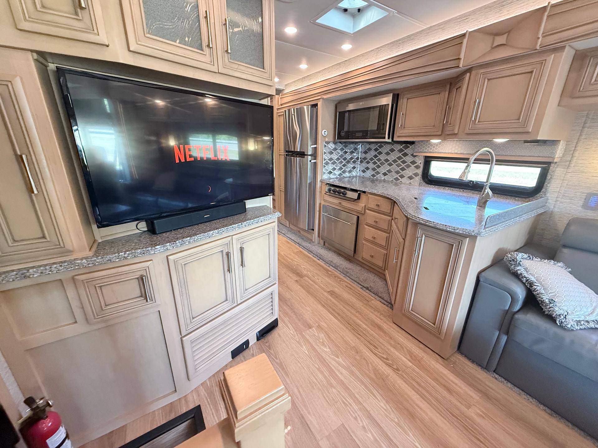 2019 Newmar 2019 Newmar Canyon Star - thumbnail 15