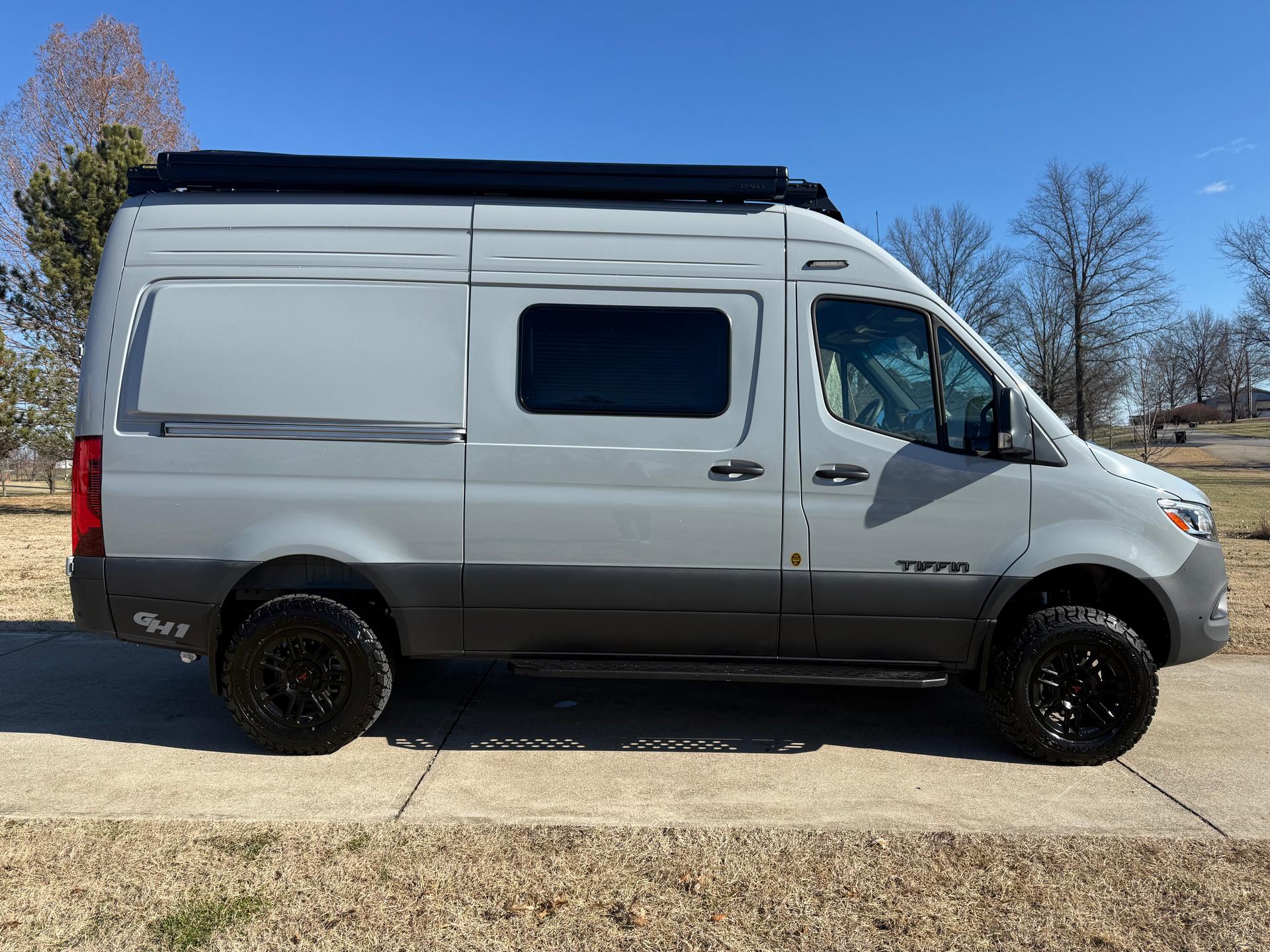 2026 Tiffin Motorhomes 2026 Tiffin Motorhomes Adventure Van - thumbnail 4