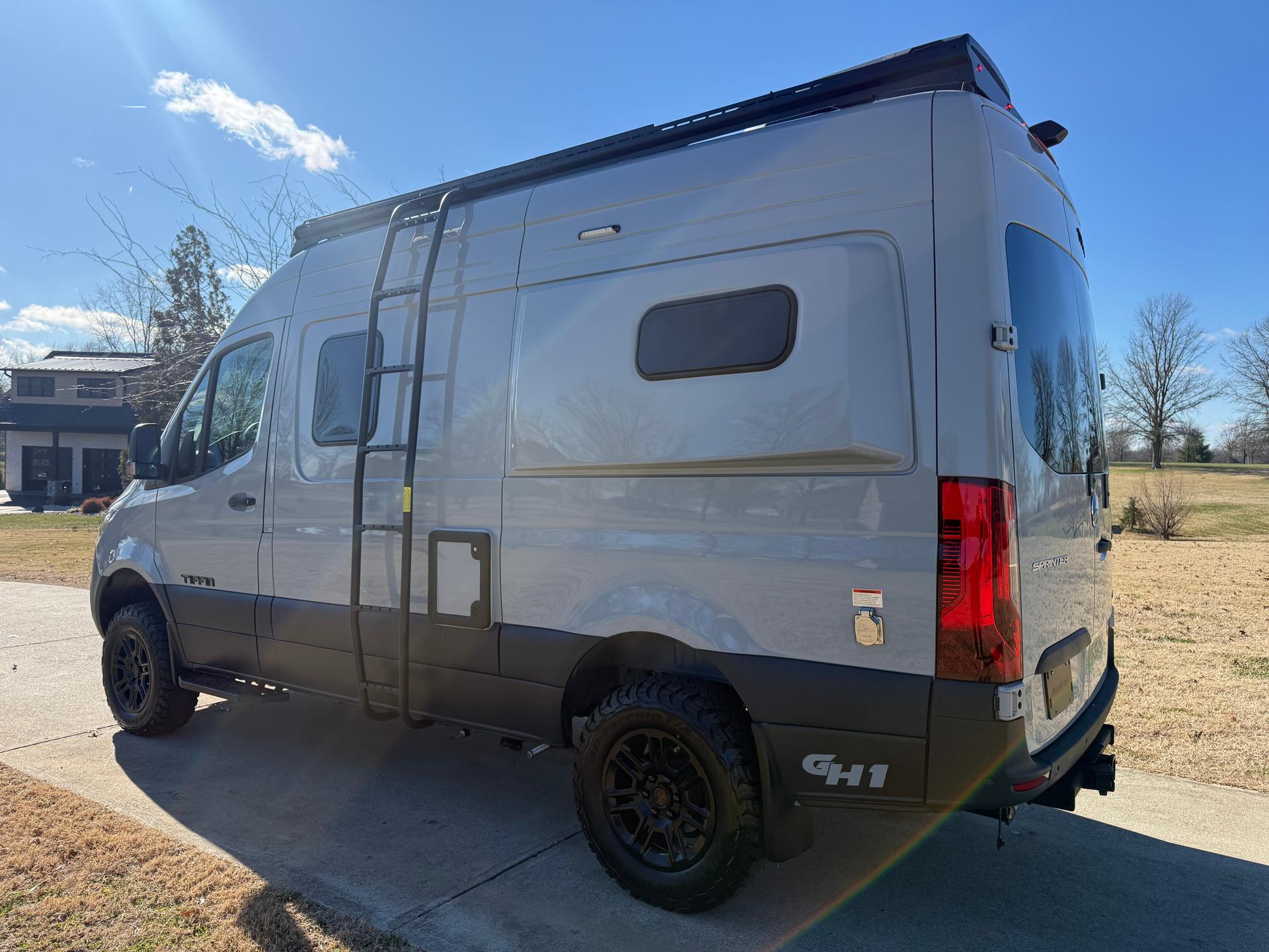2026 Tiffin Motorhomes 2026 Tiffin Motorhomes Adventure Van - thumbnail 7