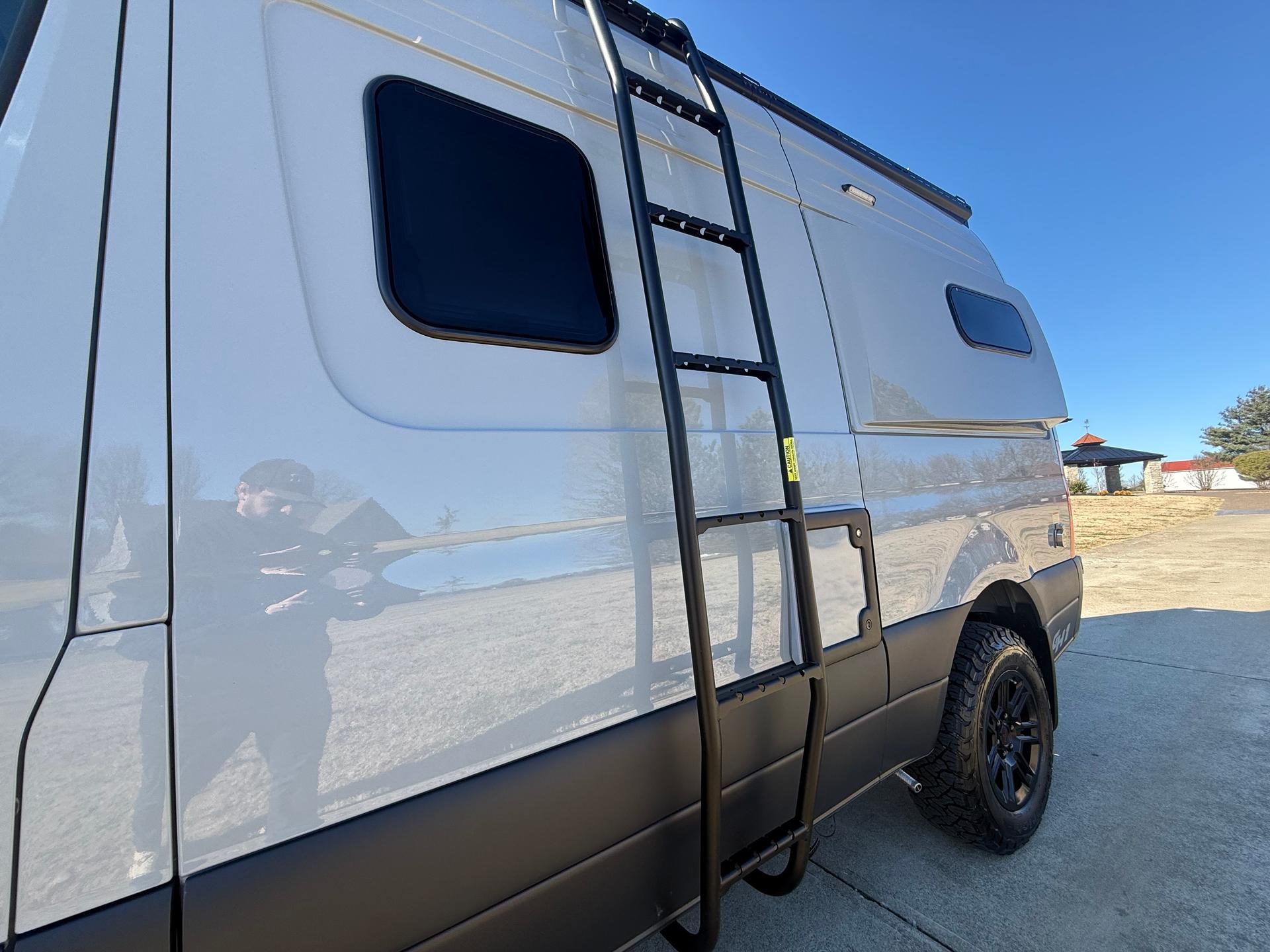 2026 Tiffin Motorhomes 2026 Tiffin Motorhomes Adventure Van - thumbnail 14