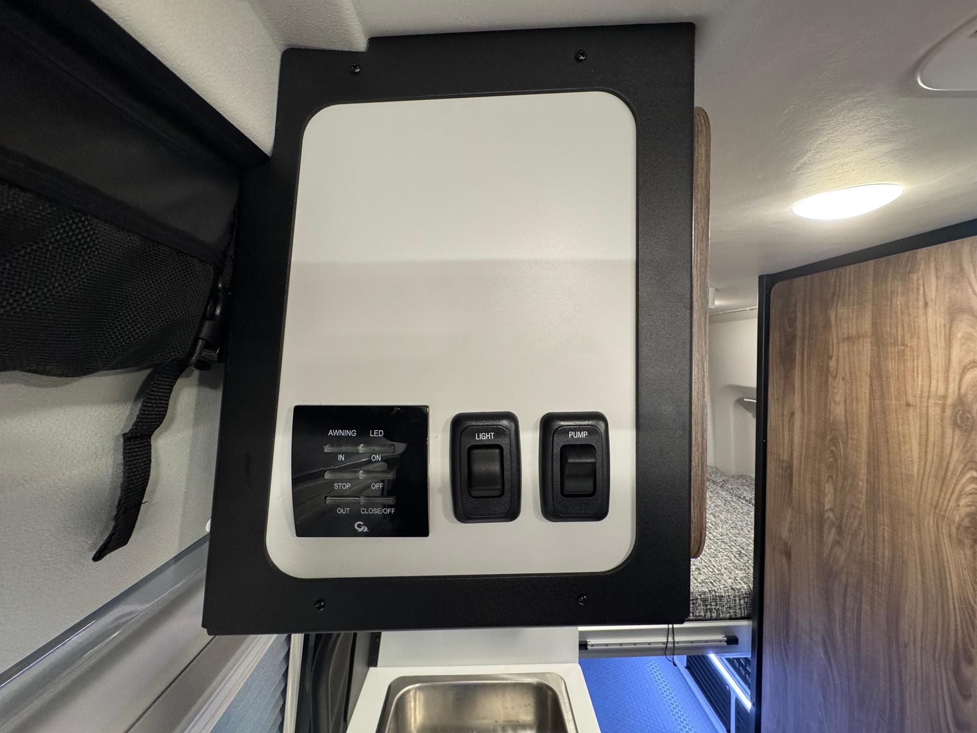 2026 Tiffin Motorhomes 2026 Tiffin Motorhomes Adventure Van - thumbnail 23