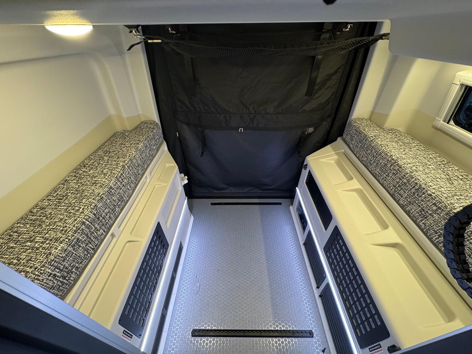 2026 Tiffin Motorhomes 2026 Tiffin Motorhomes Adventure Van - thumbnail 33