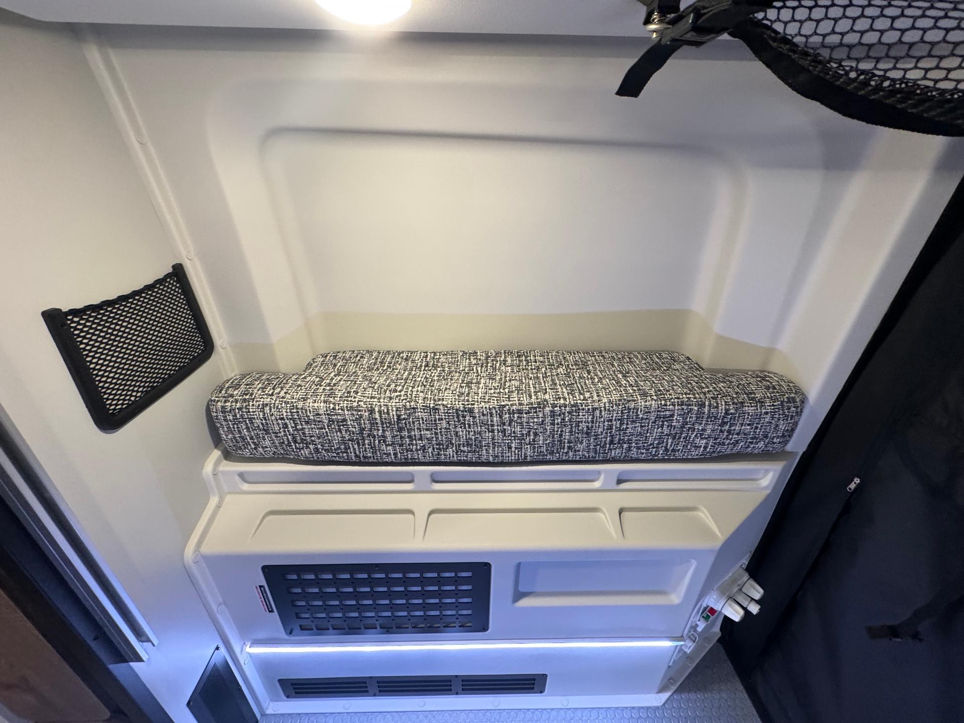 2026 Tiffin Motorhomes 2026 Tiffin Motorhomes Adventure Van - thumbnail 34