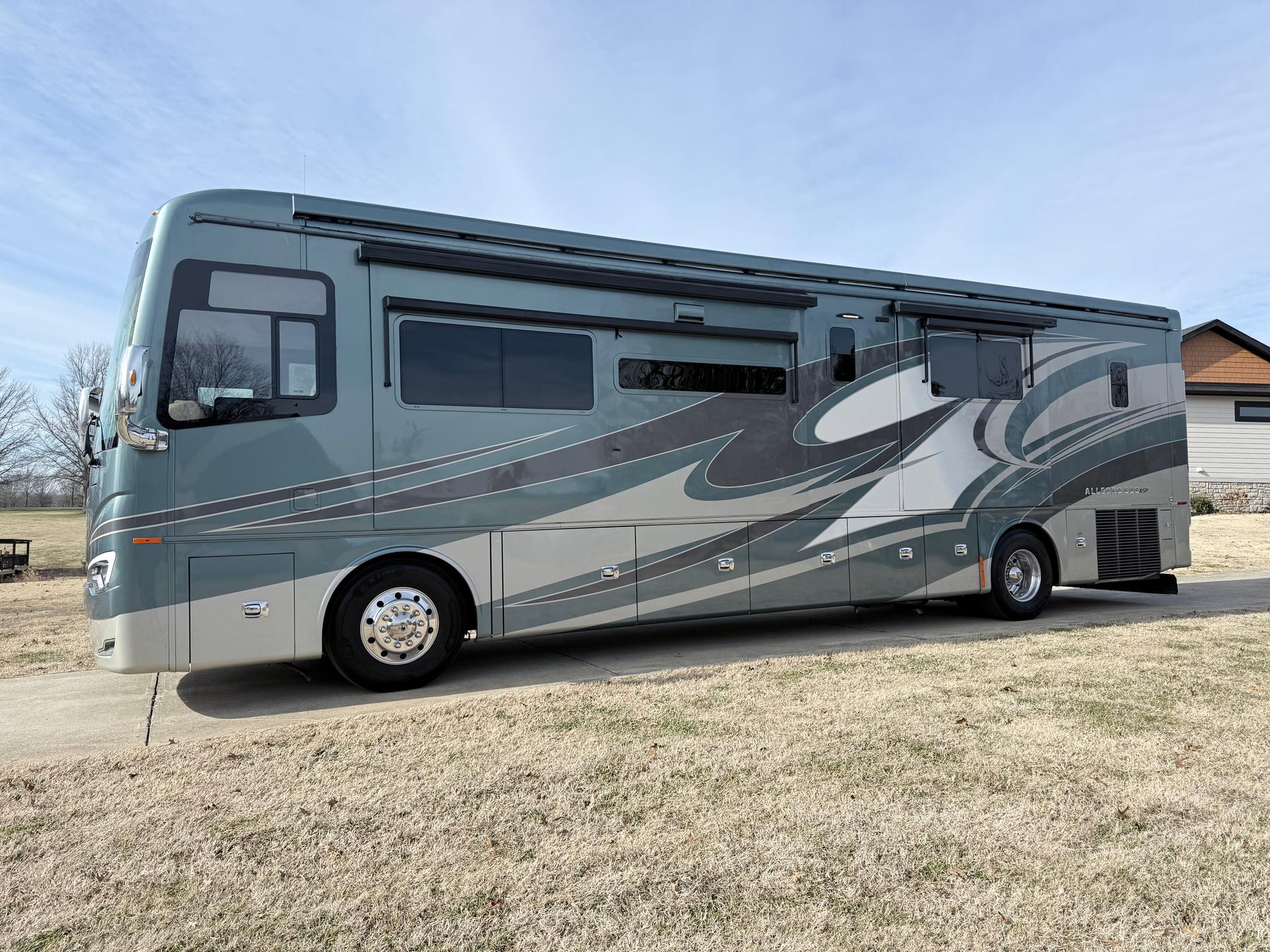 2019 Tiffin Motorhomes 2019 Tiffin Motorhomes Allegro Bus - thumbnail 9