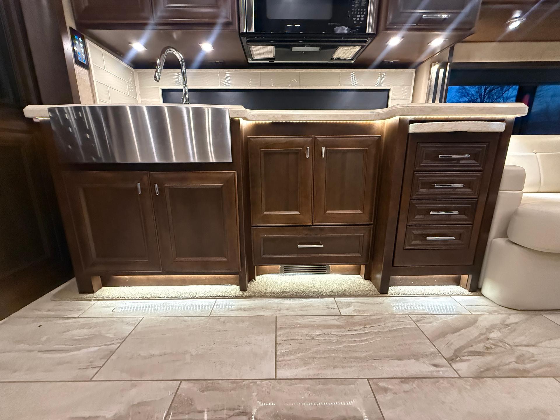 2019 Tiffin Motorhomes 2019 Tiffin Motorhomes Allegro Bus - thumbnail 24